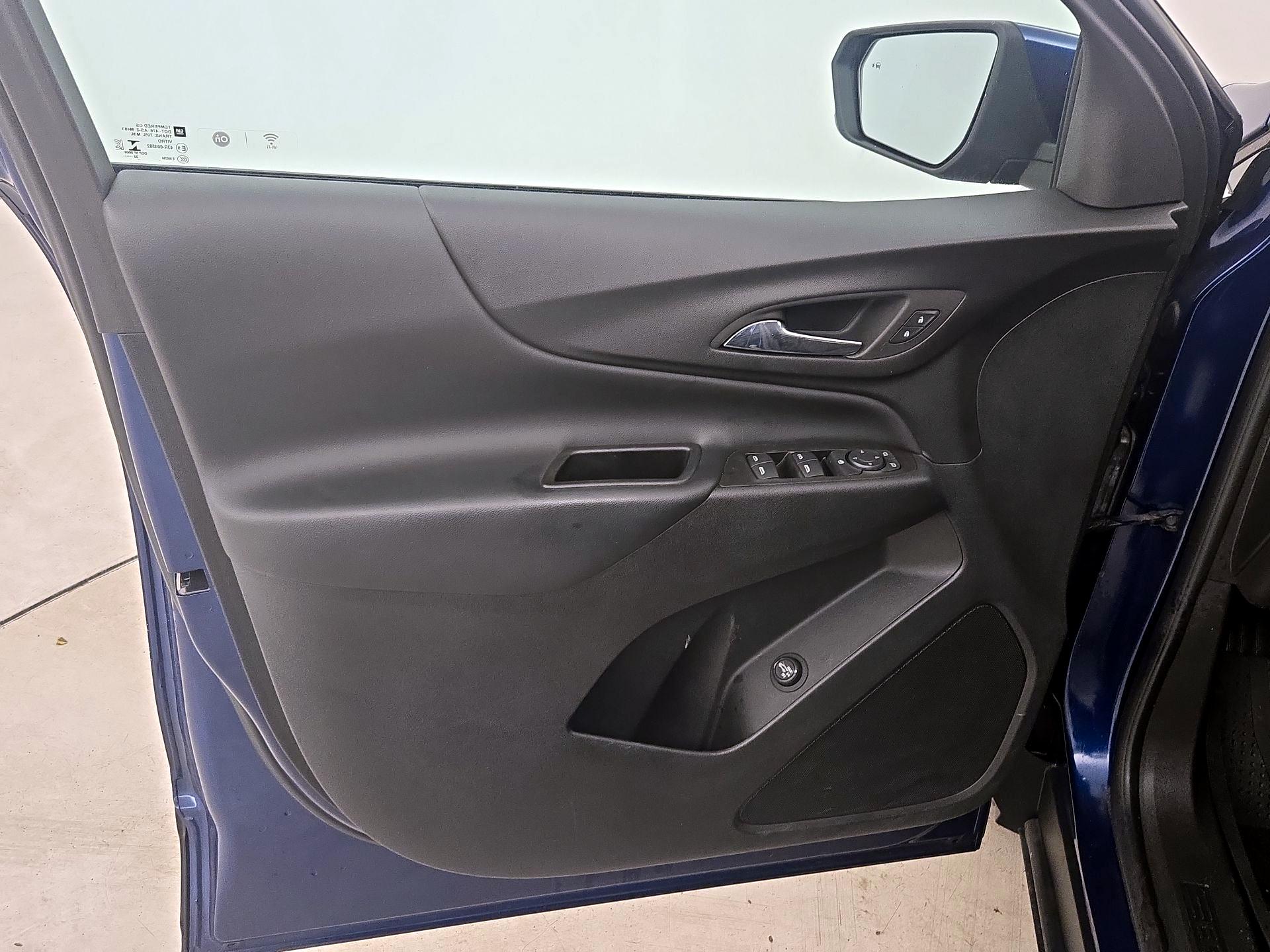 Thumbnail: 2022 Chevrolet Equinox - 12