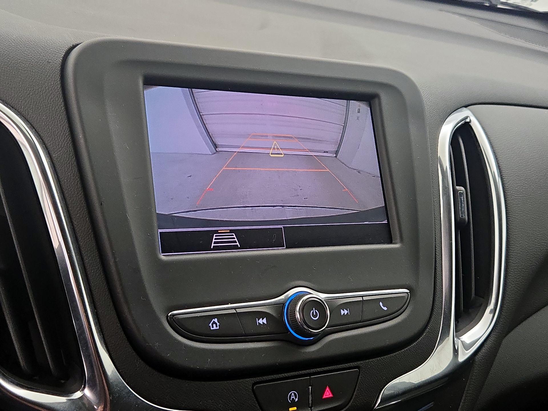 Thumbnail: 2022 Chevrolet Equinox - 14