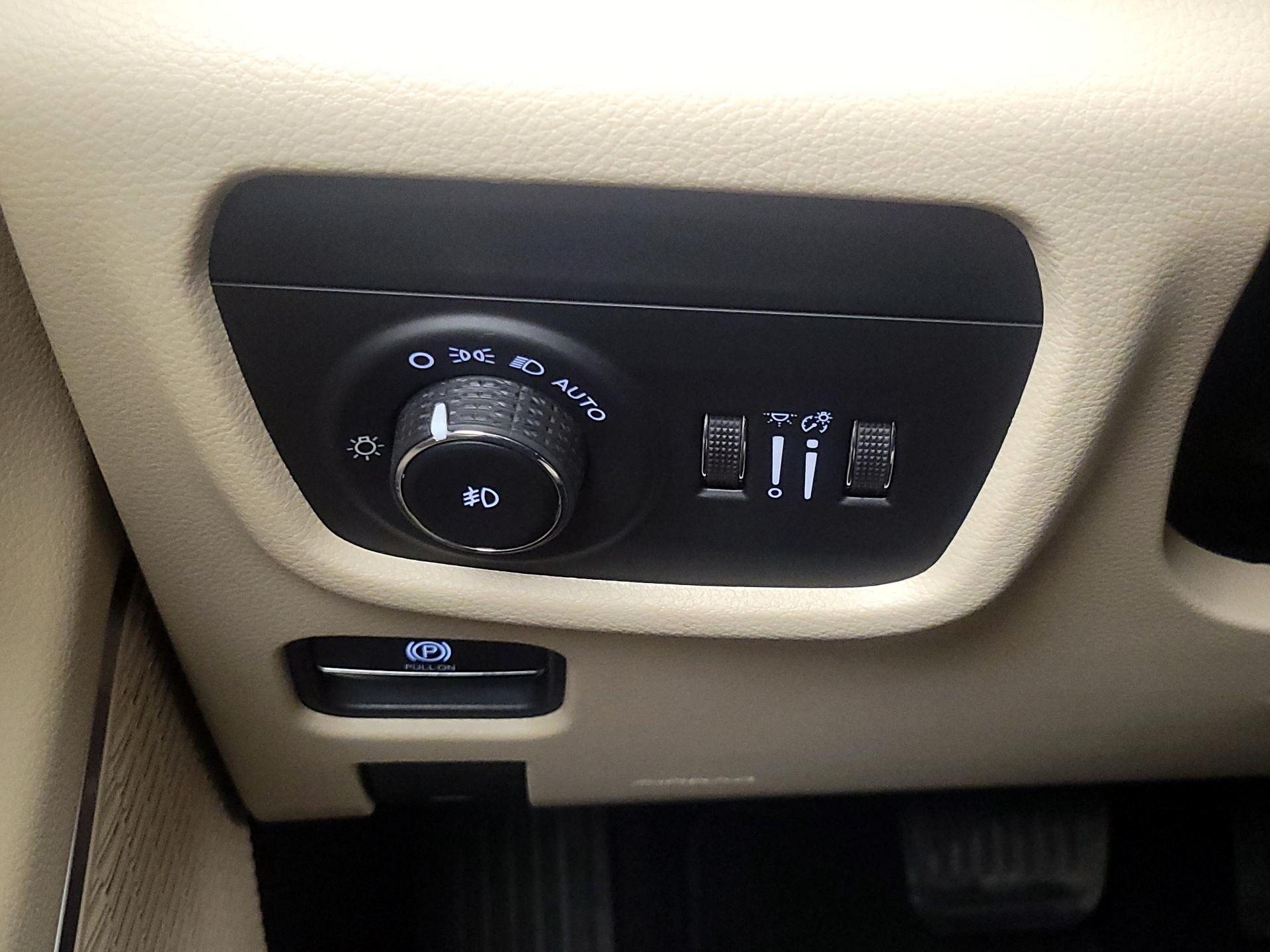 Thumbnail: 2022 Jeep Grand Cherokee L - 13