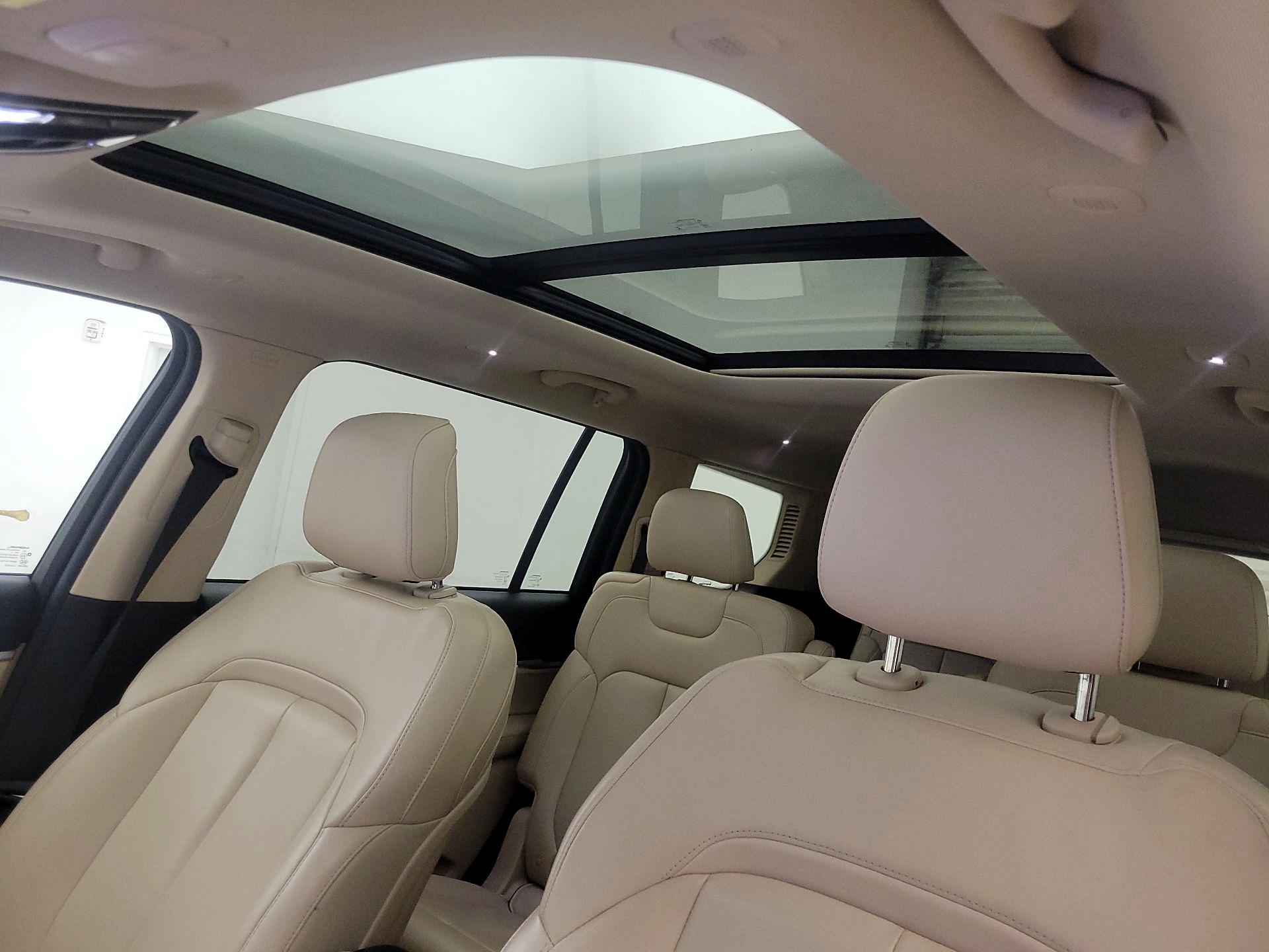 Thumbnail: 2022 Jeep Grand Cherokee L - 20