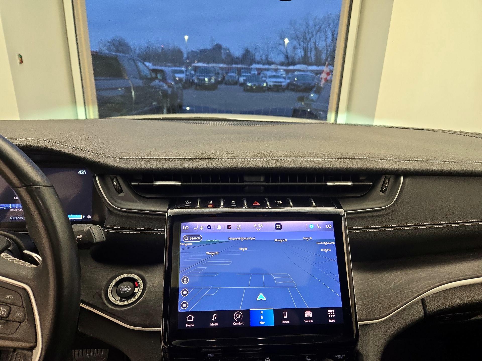 Thumbnail: 2022 Jeep Grand Cherokee L - 9