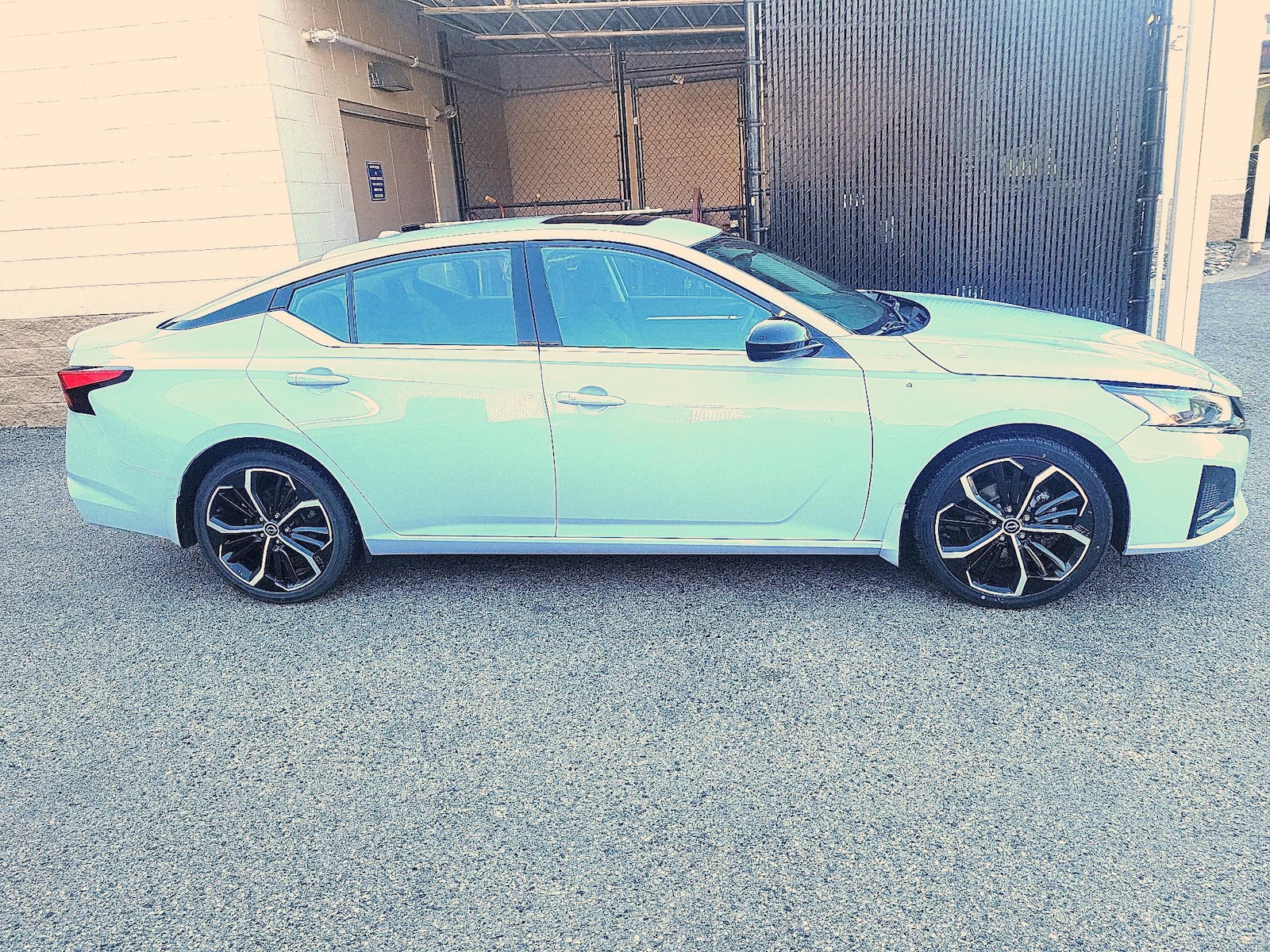 2023 Nissan Altima SR
