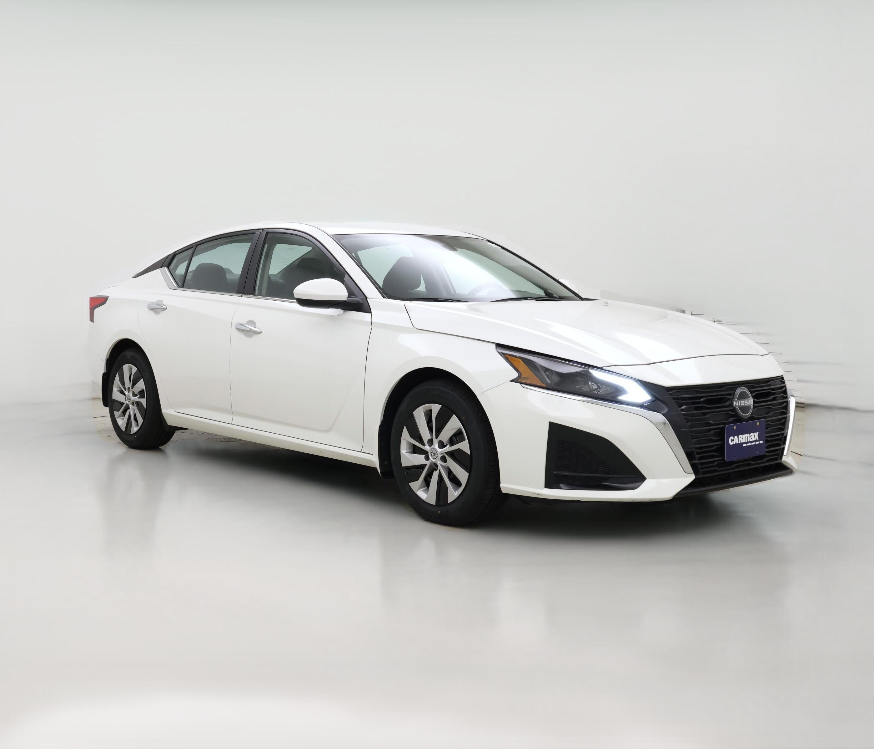 Thumbnail: 2023 Nissan Altima - 1