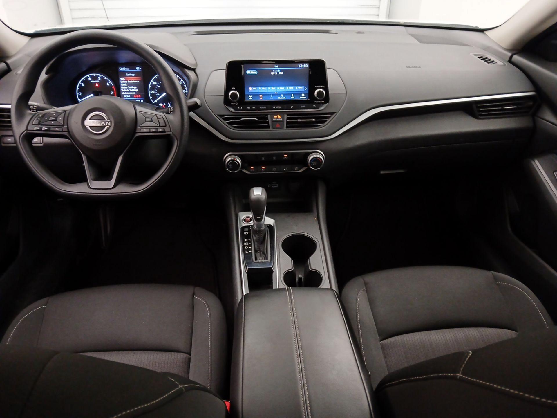 Thumbnail: 2023 Nissan Altima - 9