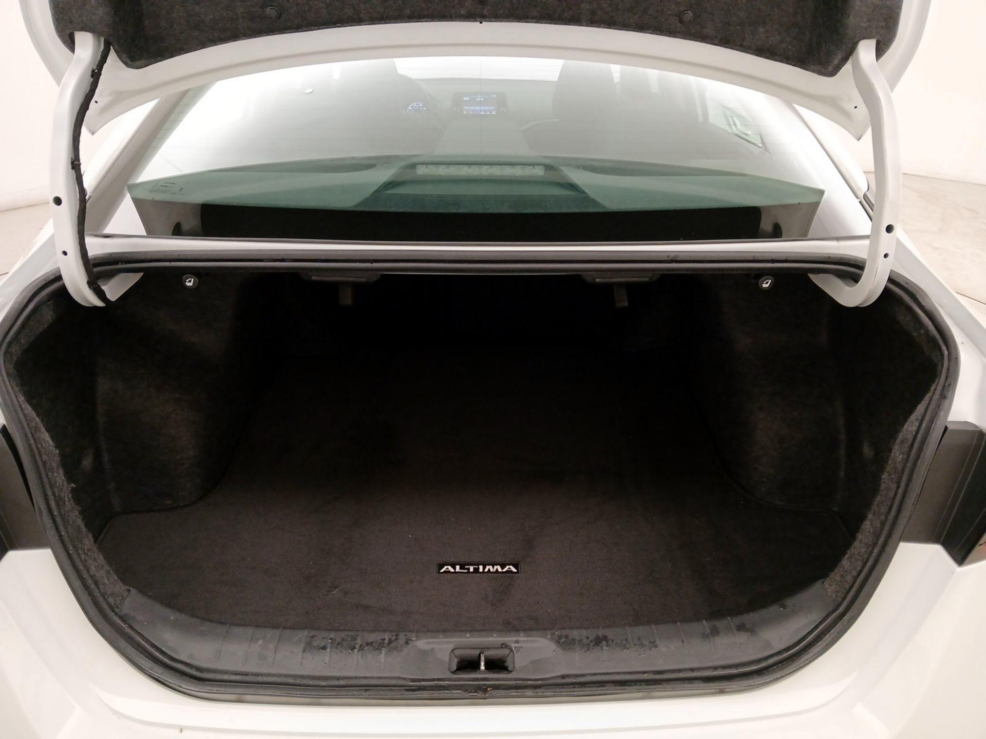 Thumbnail: 2023 Nissan Altima - 20