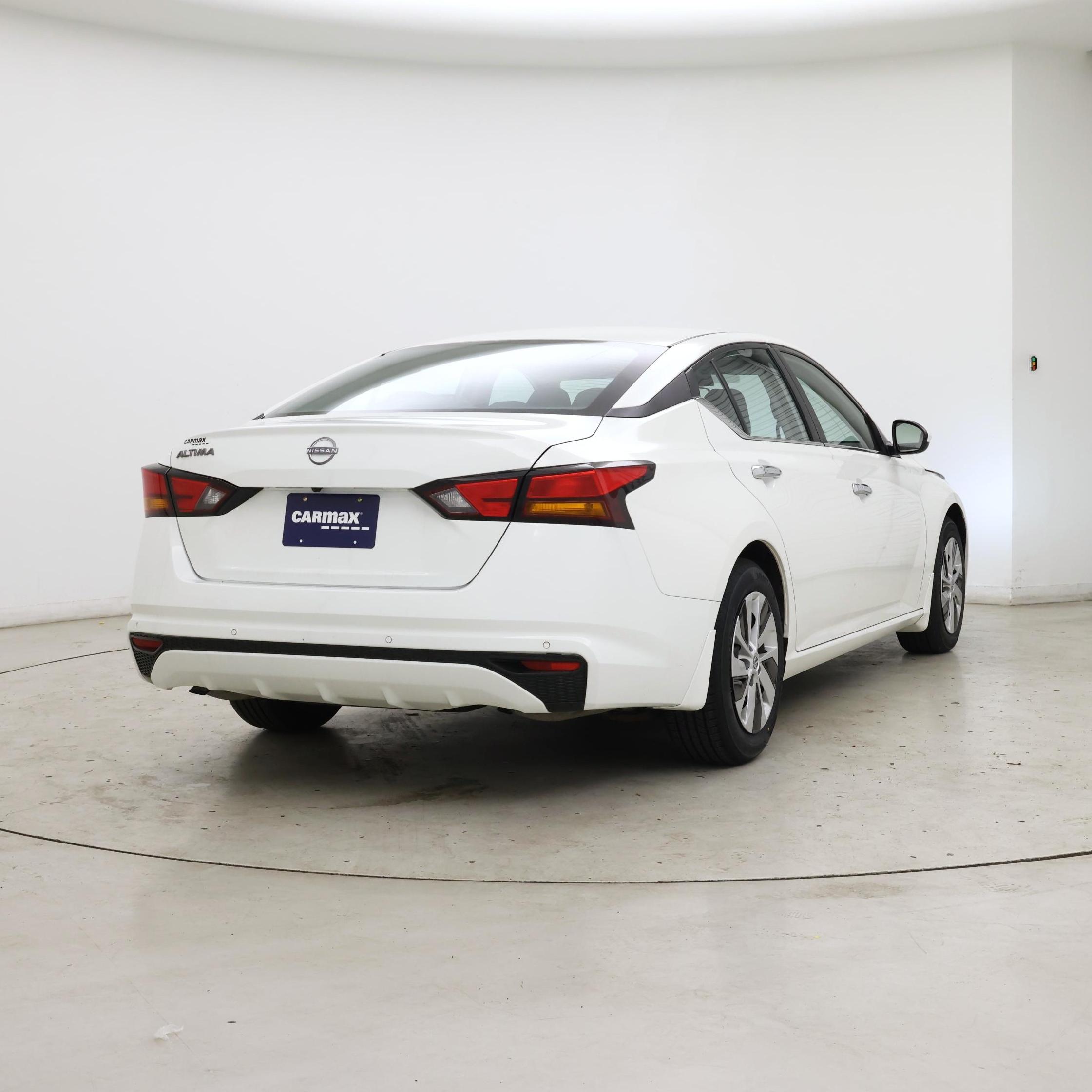 Thumbnail: 2023 Nissan Altima - 8