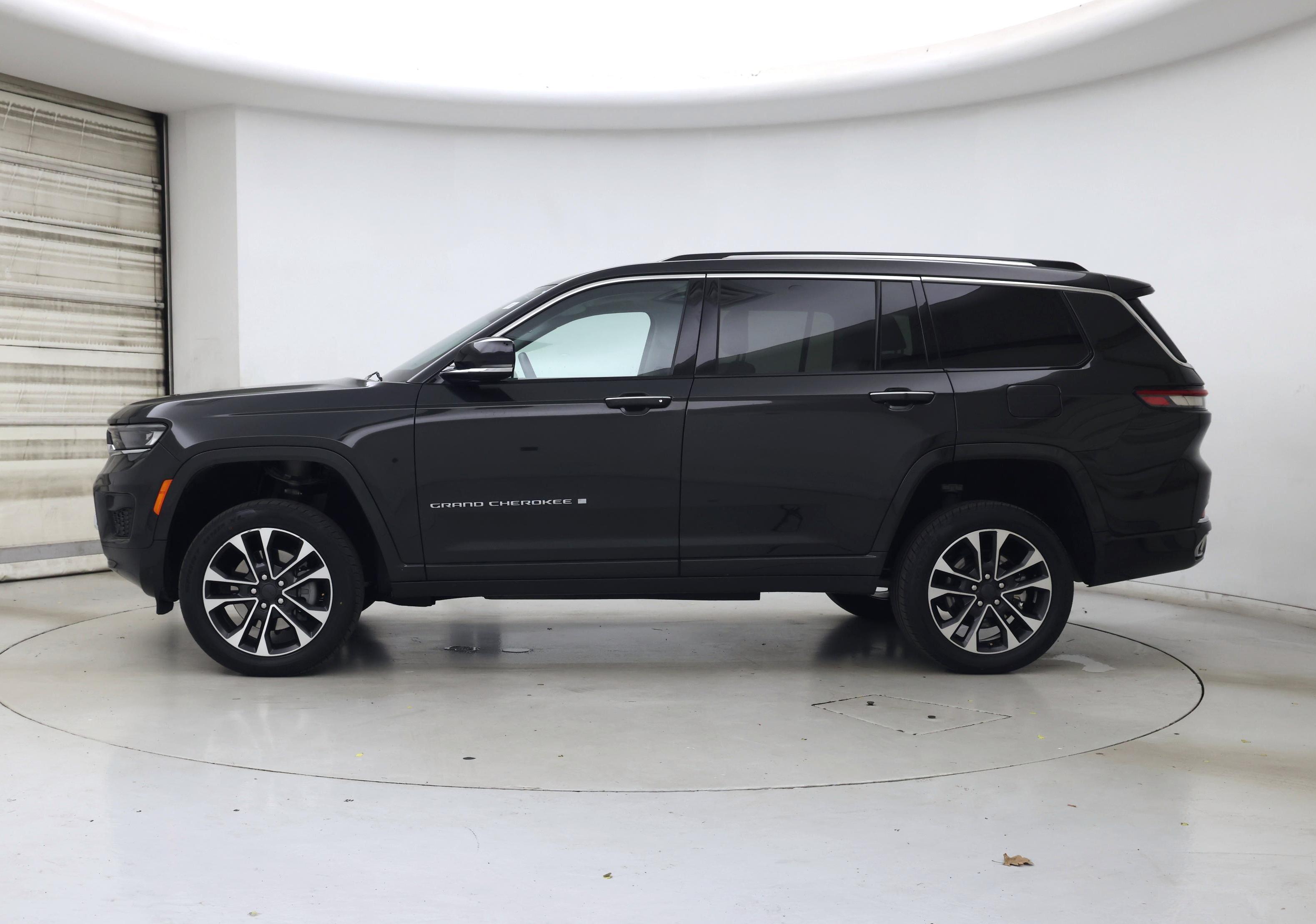 Thumbnail: 2022 Jeep Grand Cherokee L - 3