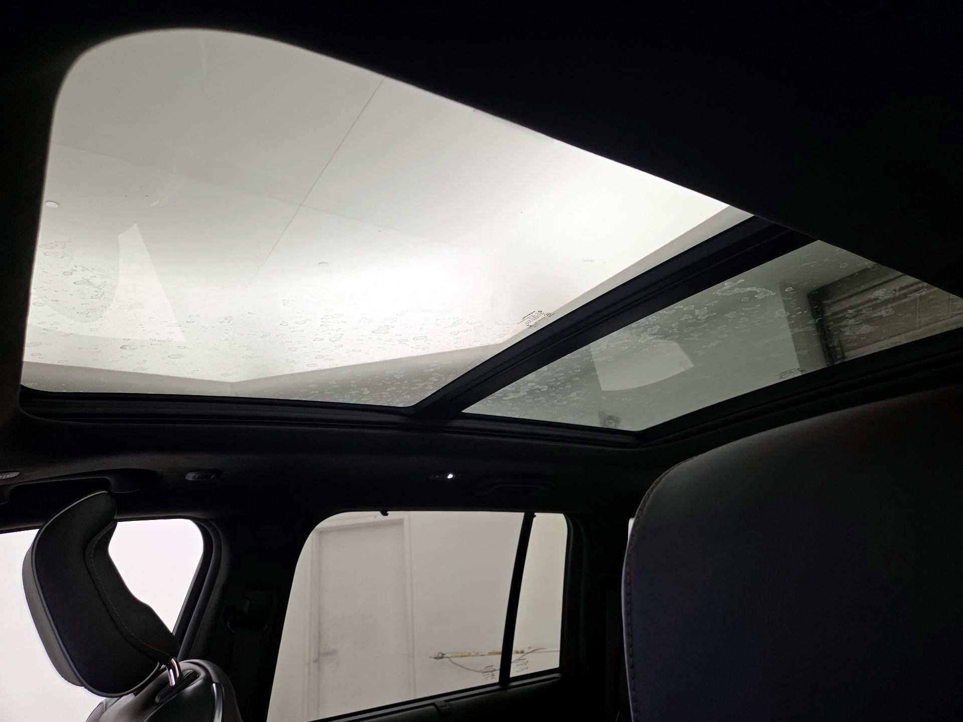 Thumbnail: 2022 Jeep Grand Cherokee - 20