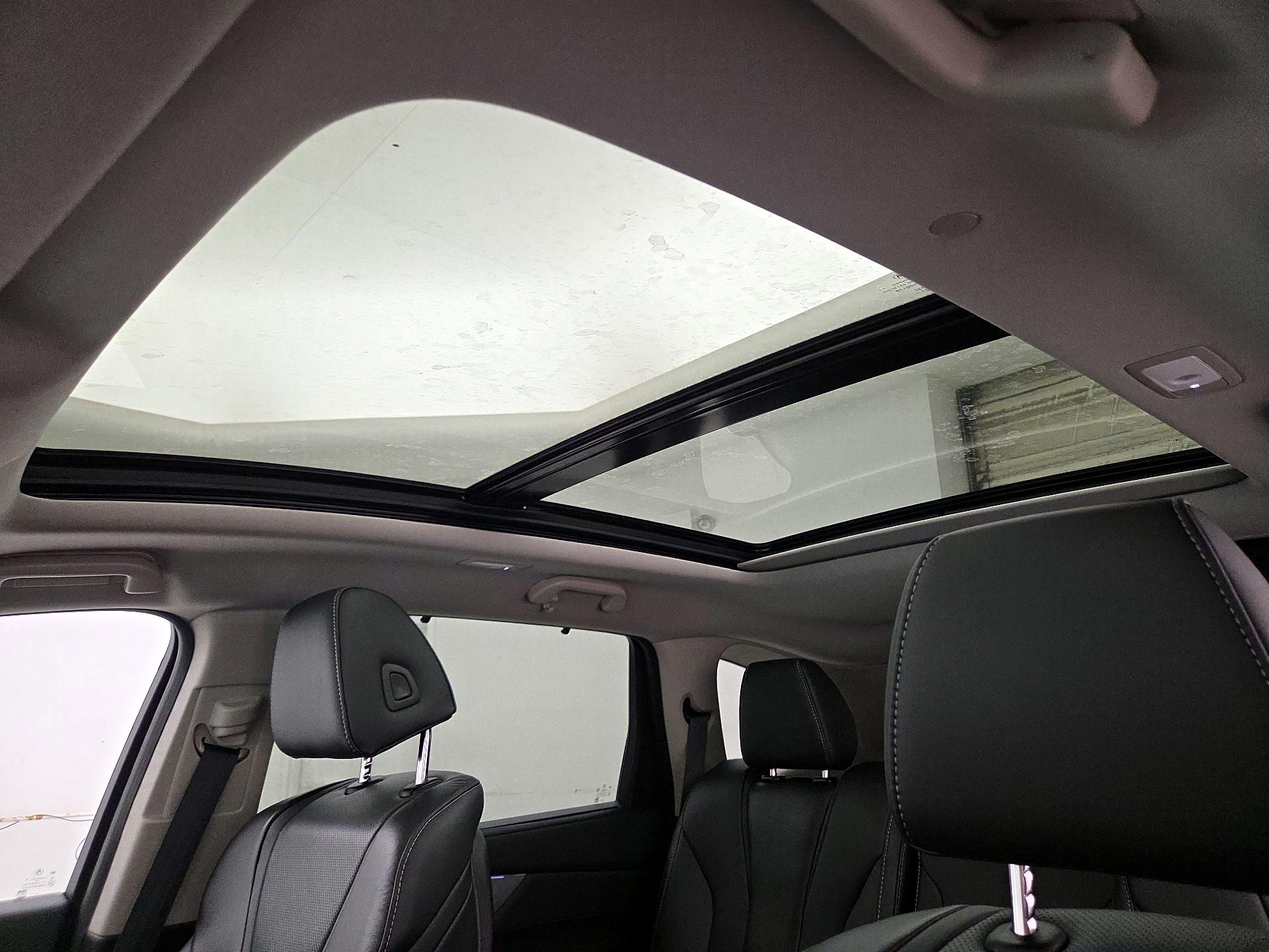 Thumbnail: 2023 Acura MDX - 20