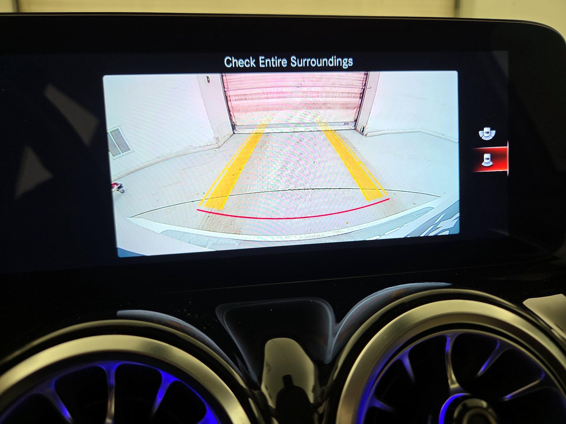 Thumbnail: 2022 Mercedes-Benz GLB - 14