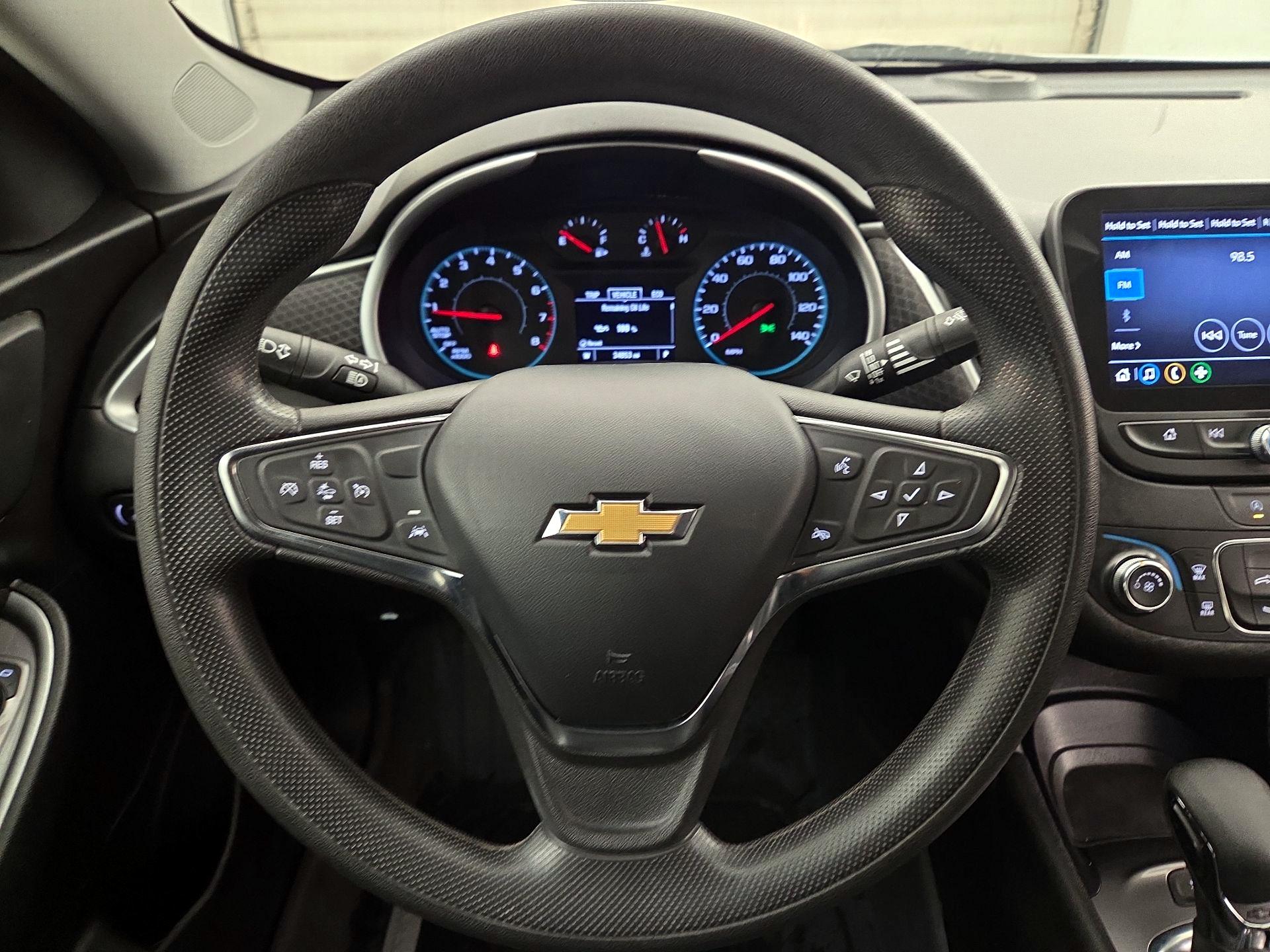 Thumbnail: 2024 Chevrolet Malibu - 10