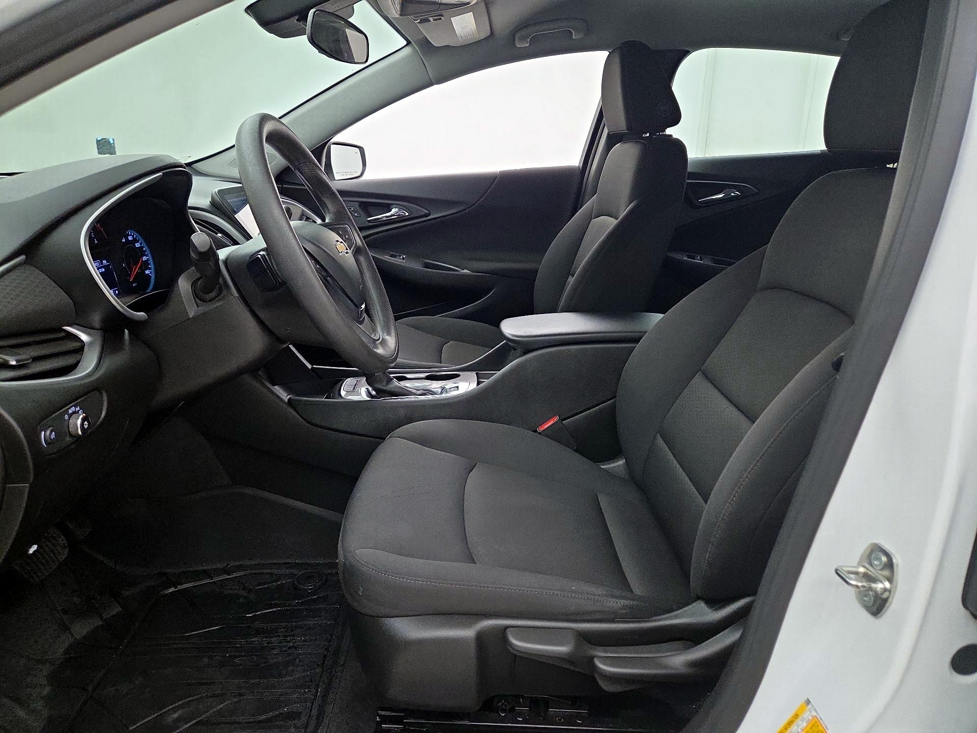 Thumbnail: 2024 Chevrolet Malibu - 11