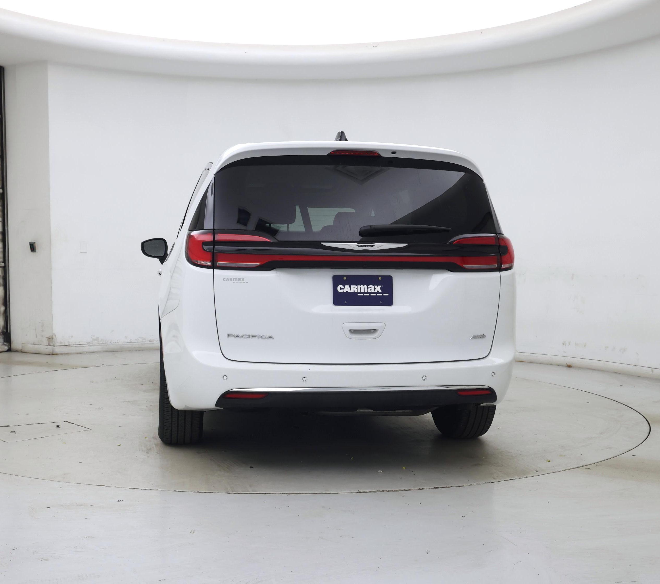 Thumbnail: 2023 Chrysler Pacifica - 6