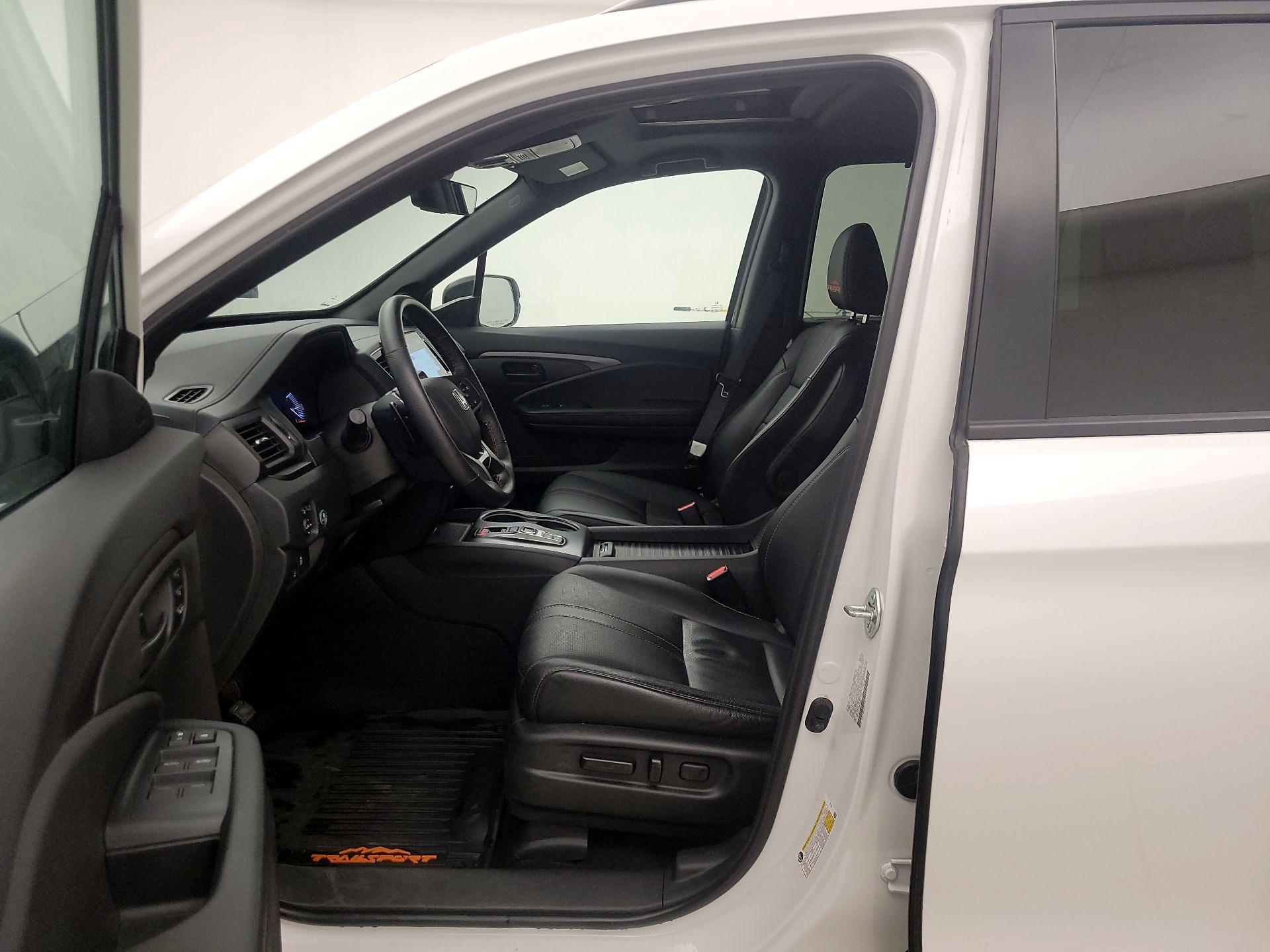 Thumbnail: 2023 Honda Passport - 11