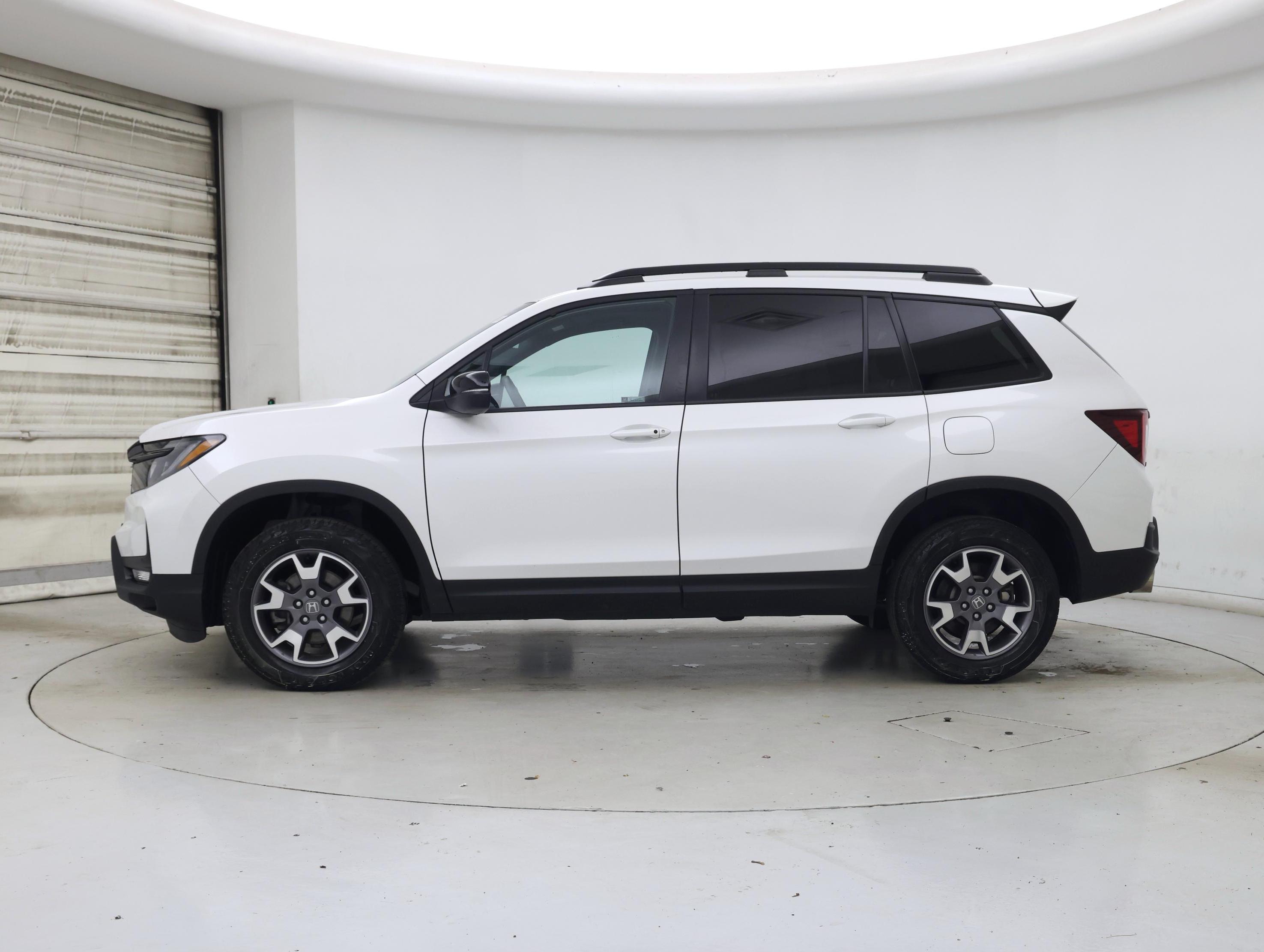 Thumbnail: 2023 Honda Passport - 3