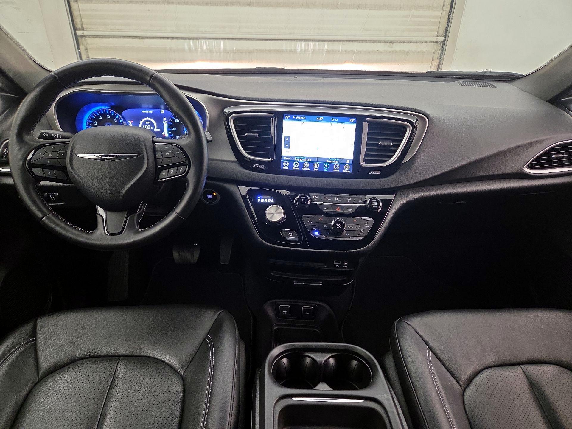 Thumbnail: 2020 Chrysler Pacifica - 9