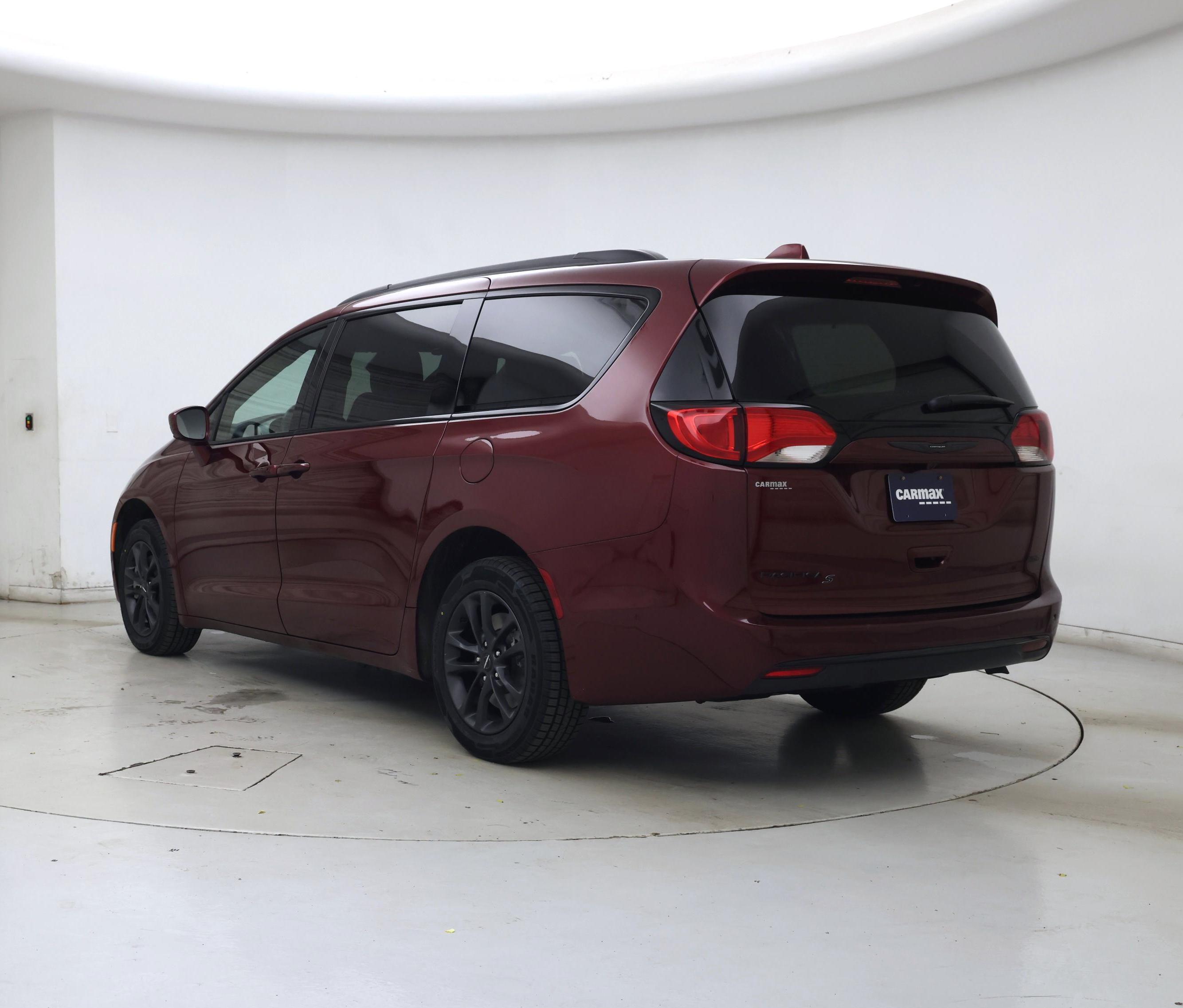 Thumbnail: 2020 Chrysler Pacifica - 2