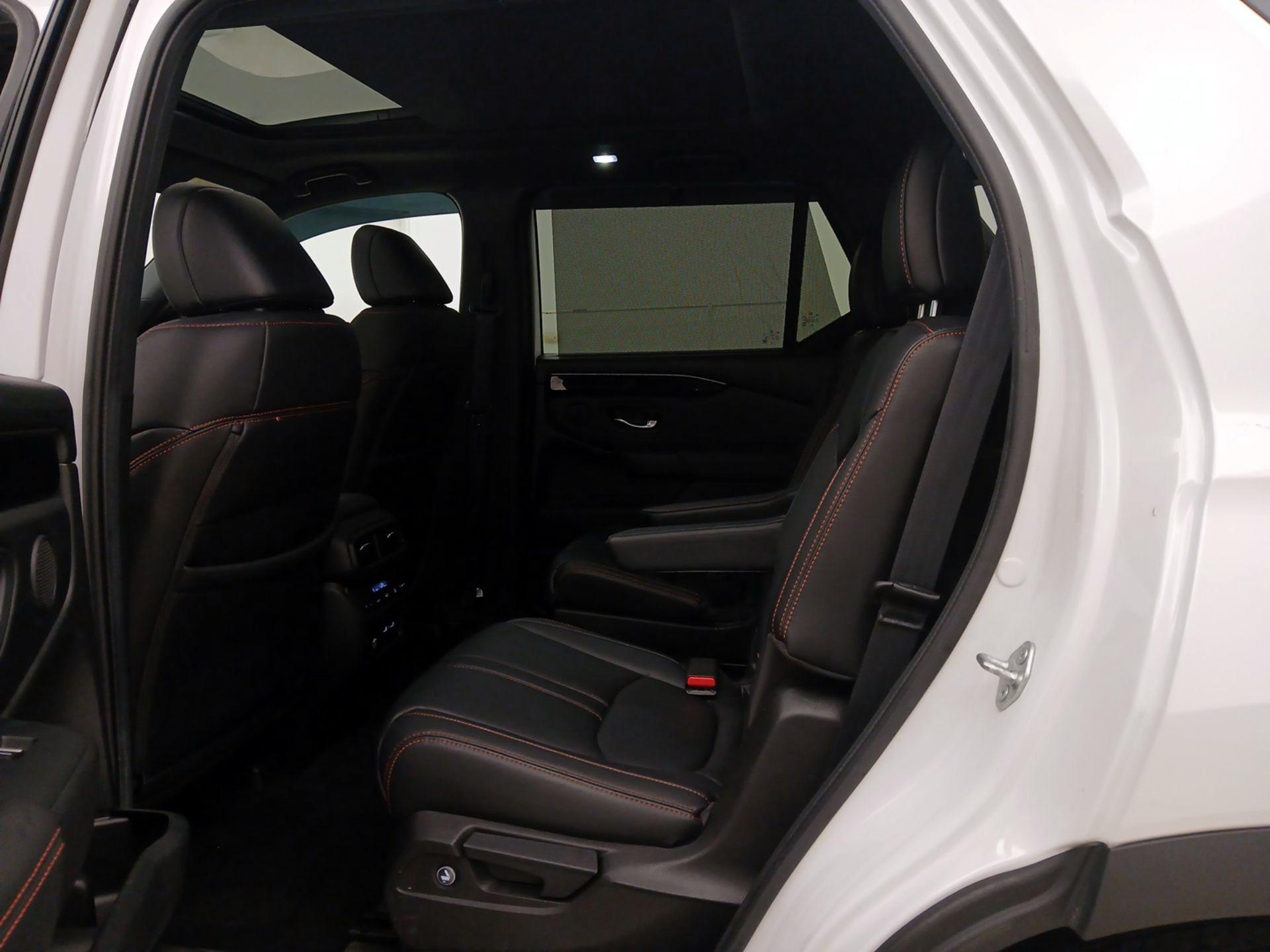 Thumbnail: 2023 Honda Pilot - 20