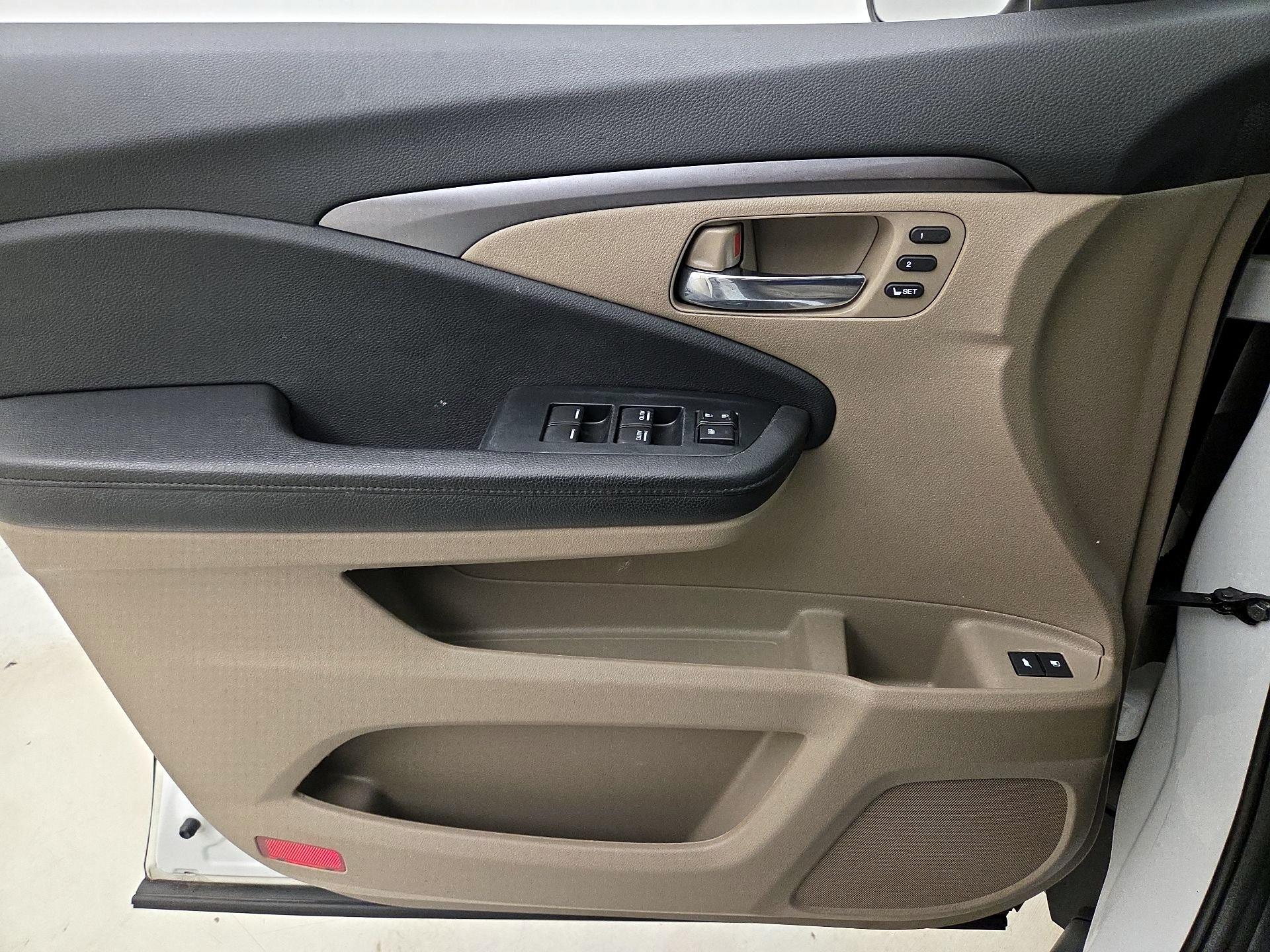 Thumbnail: 2022 Honda Pilot - 12