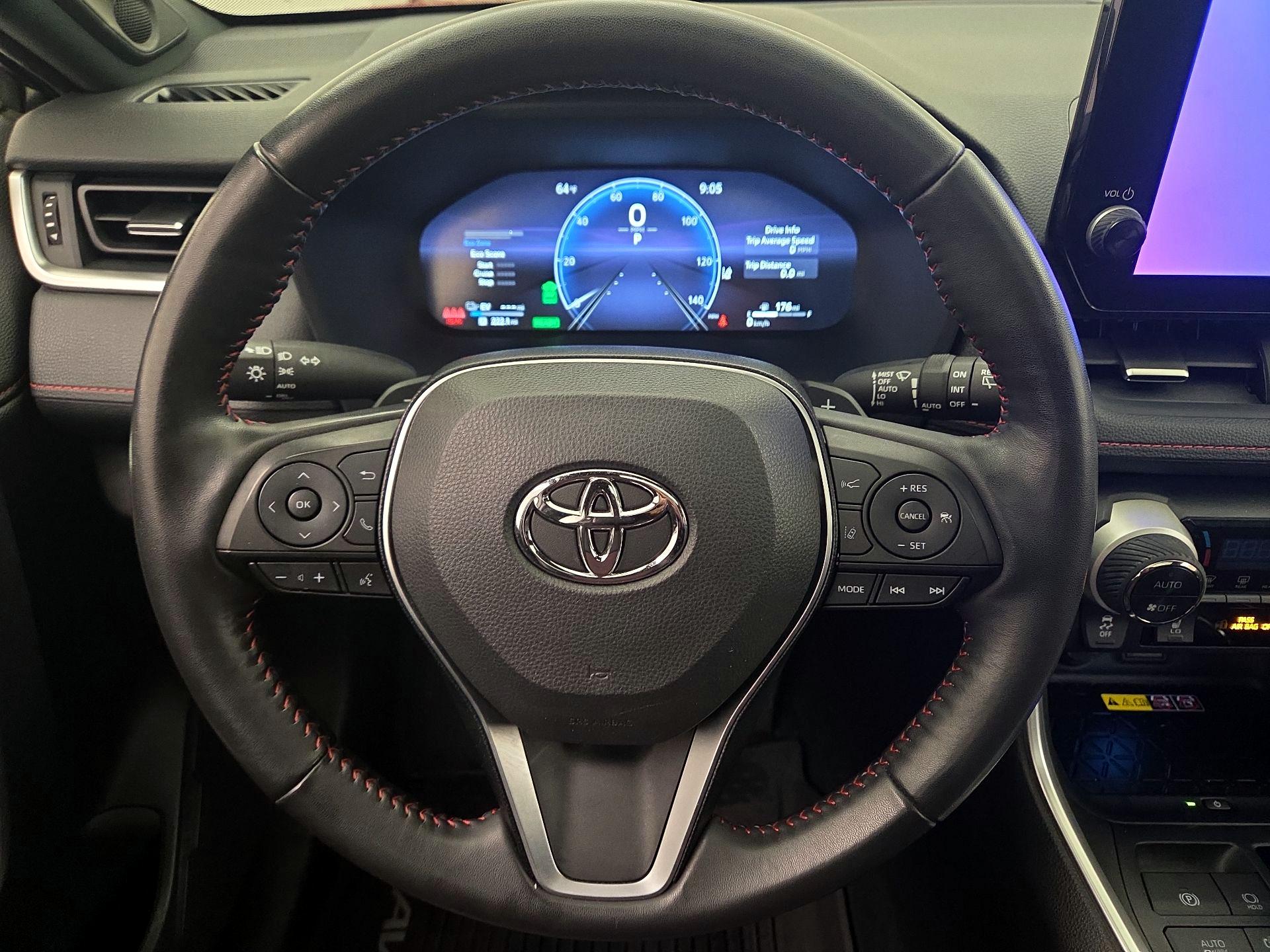 Thumbnail: 2023 Toyota RAV4 - 10