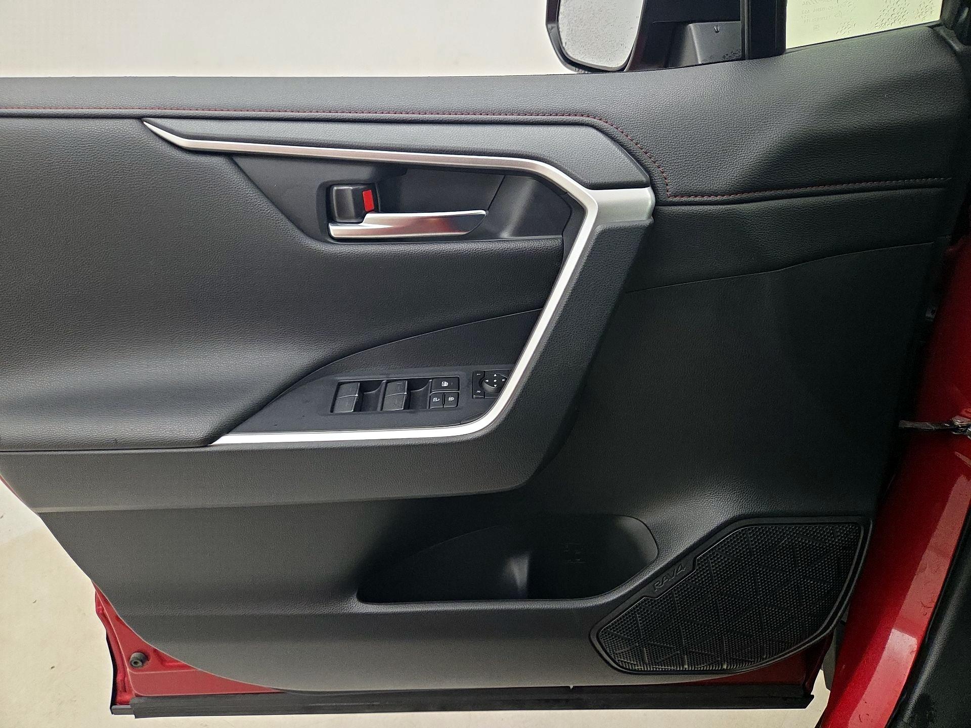 Thumbnail: 2023 Toyota RAV4 - 12