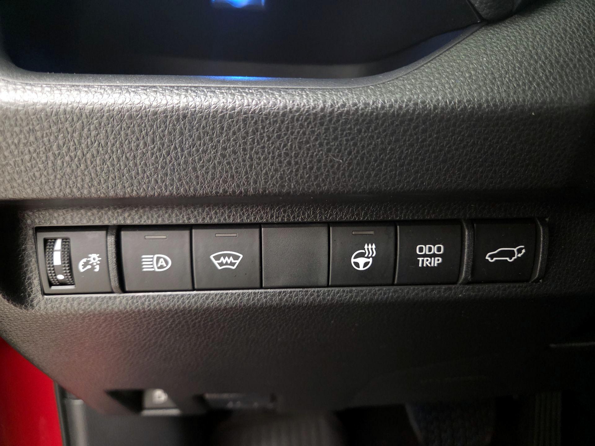 Thumbnail: 2023 Toyota RAV4 - 13