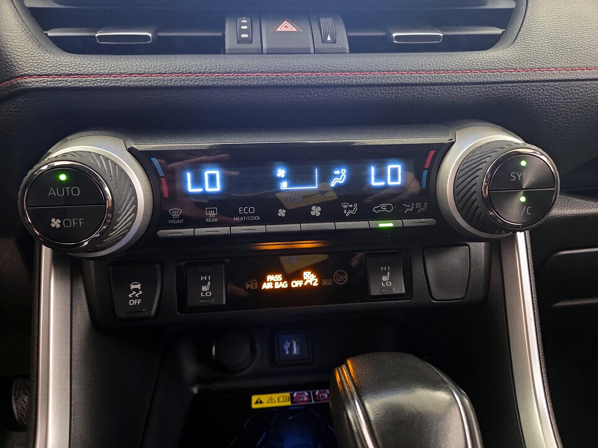 Thumbnail: 2023 Toyota RAV4 - 16