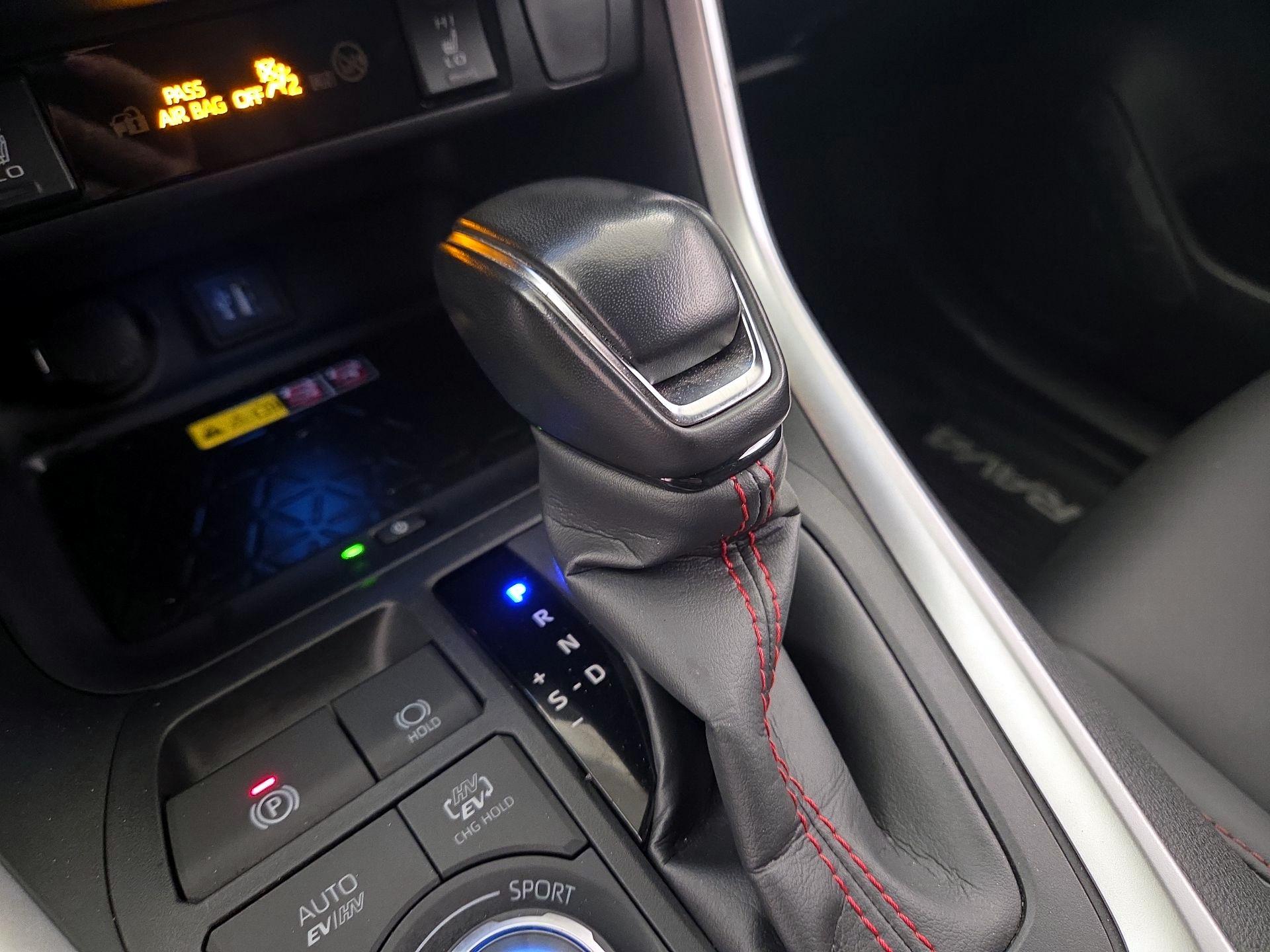 Thumbnail: 2023 Toyota RAV4 - 17