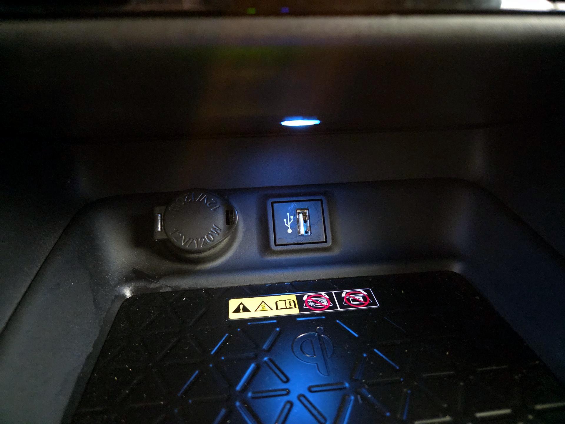 Thumbnail: 2023 Toyota RAV4 - 18