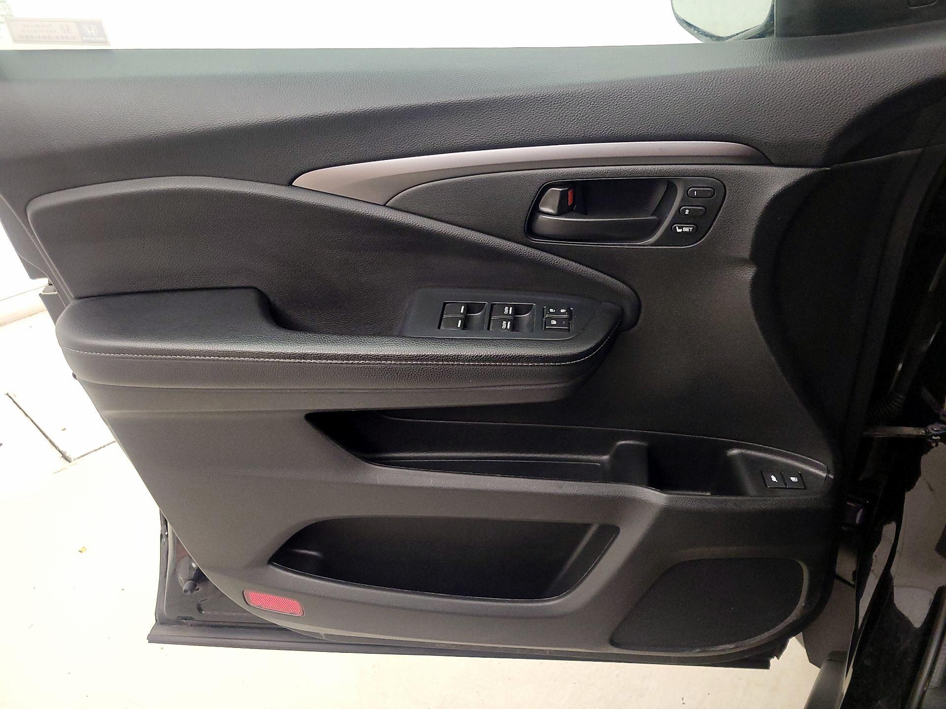 Thumbnail: 2023 Honda Passport - 12