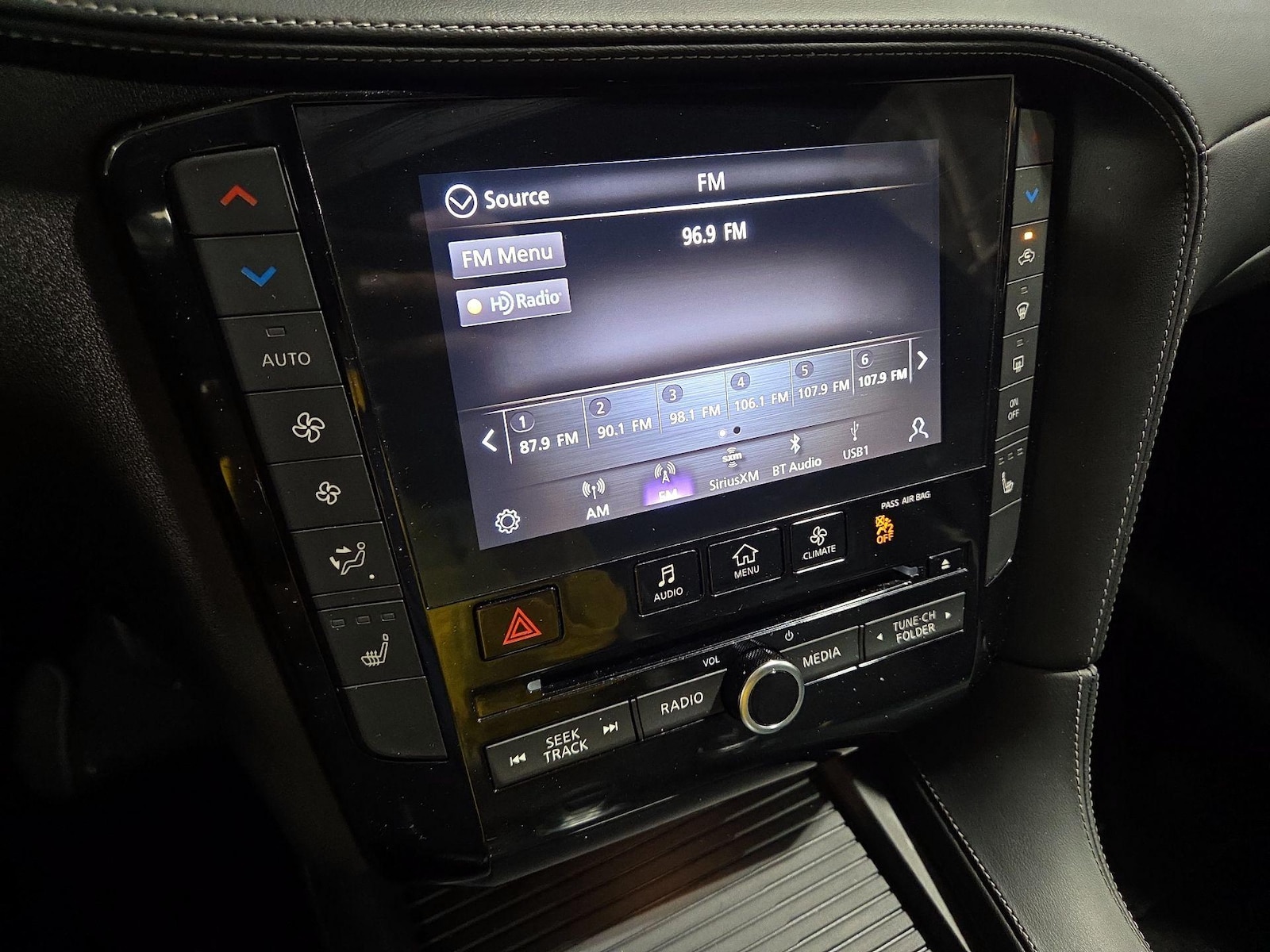 2023 INFINITI QX55 Luxe - Photo 16