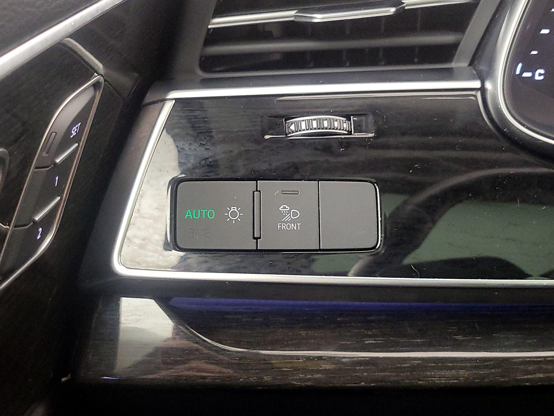 Thumbnail: 2023 Audi Q7 - 13