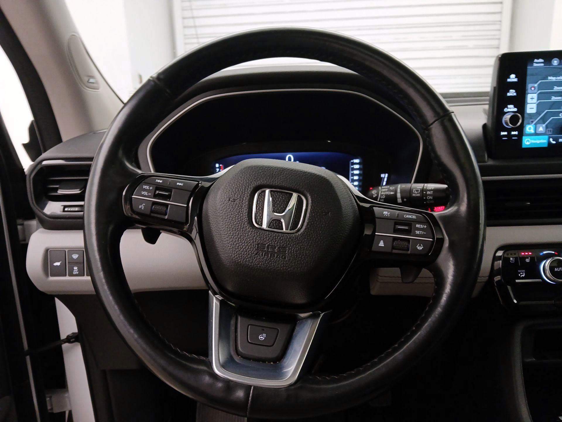 Thumbnail: 2023 Honda Pilot - 10