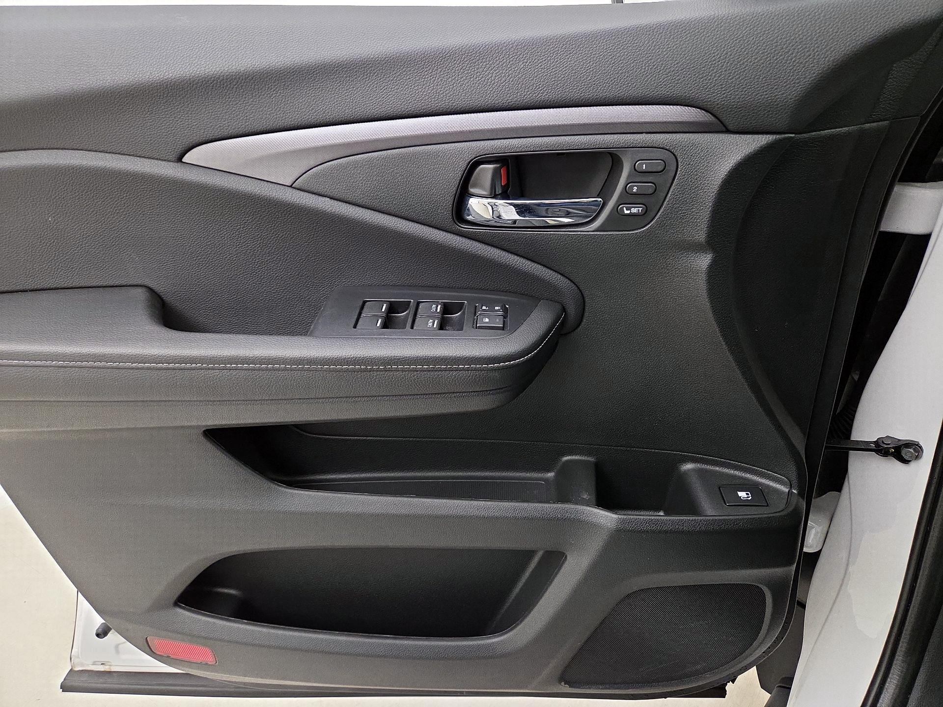 Thumbnail: 2025 Honda Ridgeline - 12