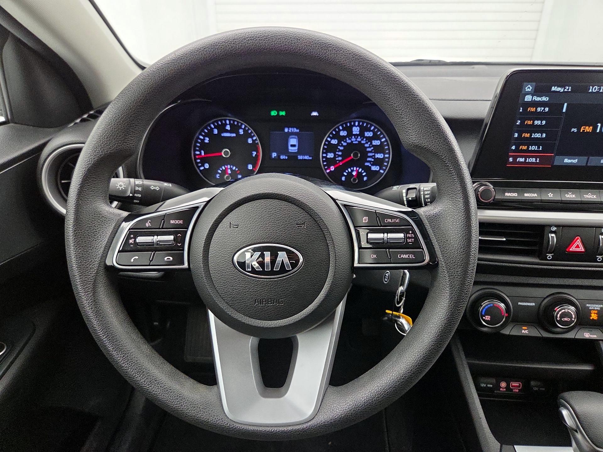 Thumbnail: 2020 Kia Forte - 10