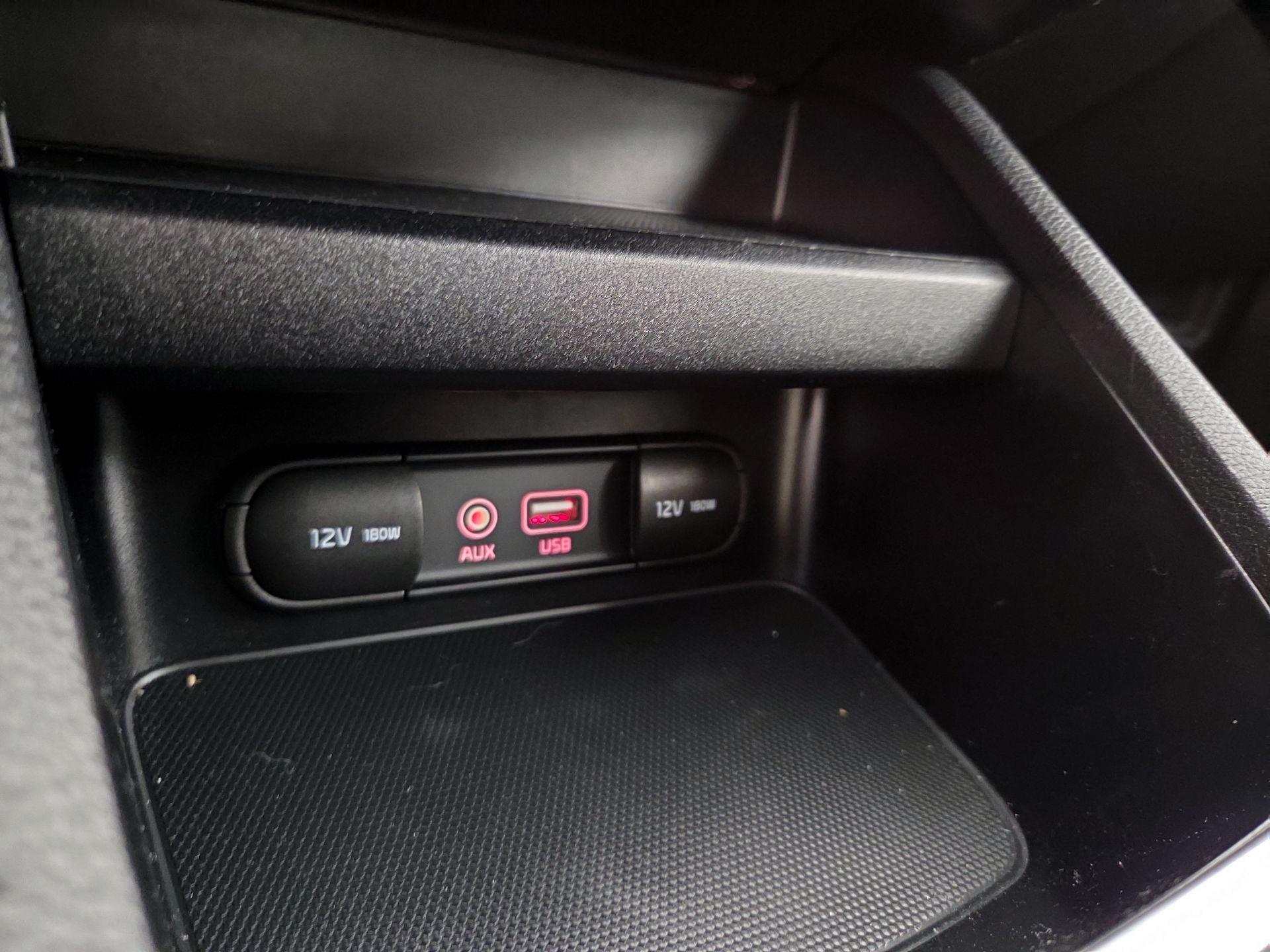 Thumbnail: 2020 Kia Forte - 18