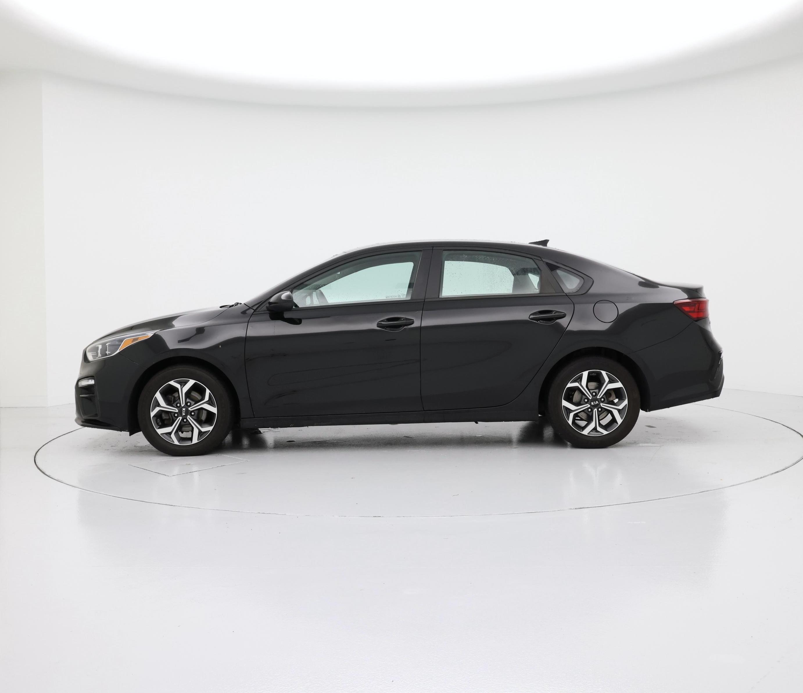 Thumbnail: 2020 Kia Forte - 3