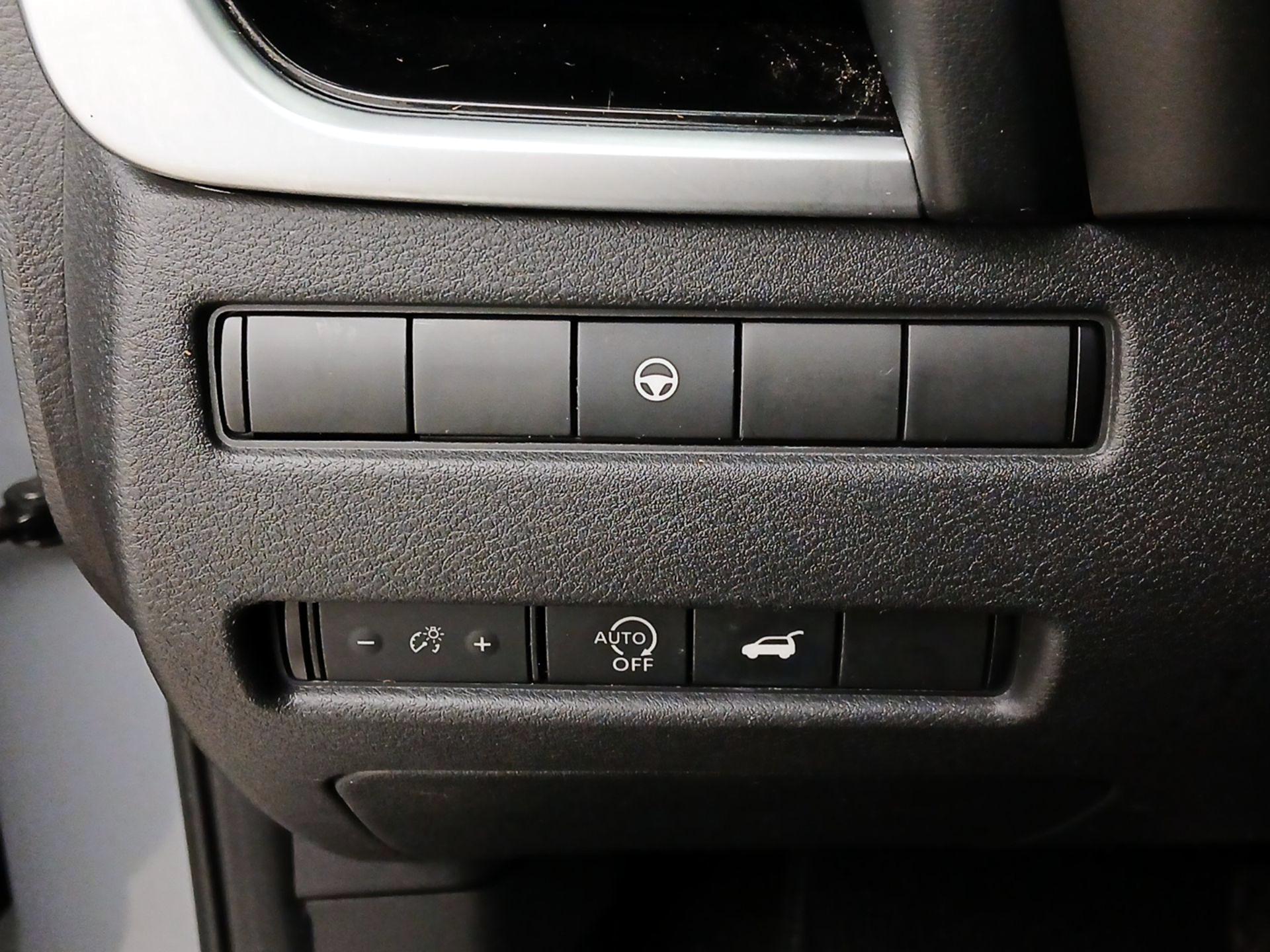 Thumbnail: 2023 Nissan Rogue - 13