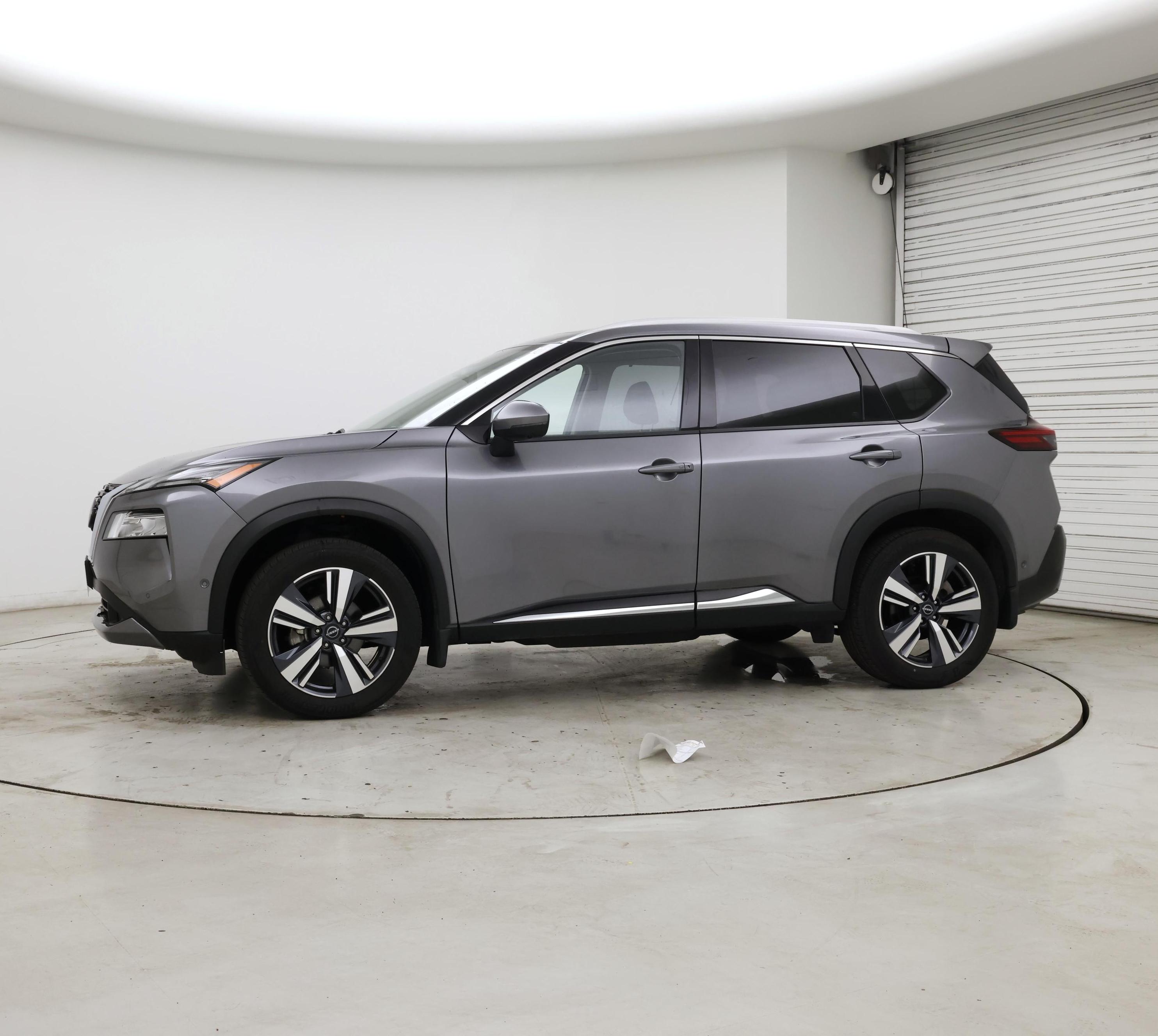 Thumbnail: 2023 Nissan Rogue - 3