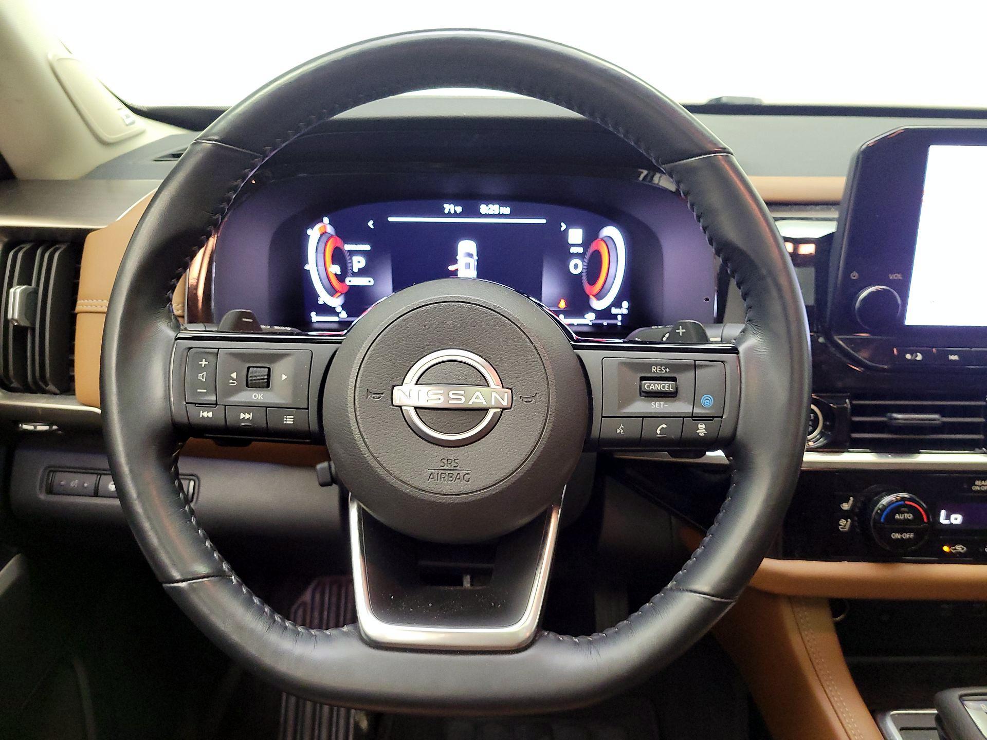 Thumbnail: 2023 Nissan Pathfinder - 10