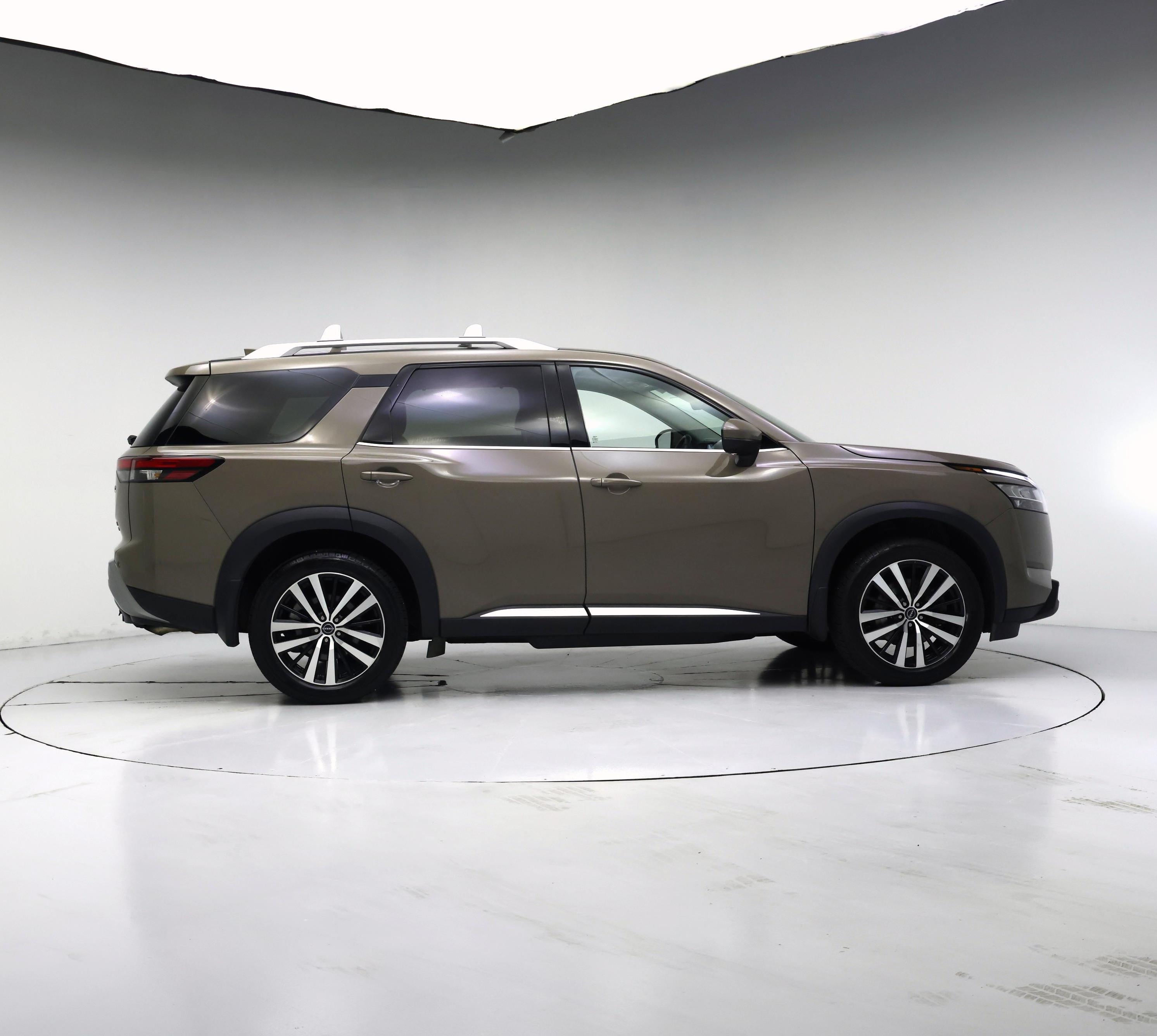 Thumbnail: 2023 Nissan Pathfinder - 7