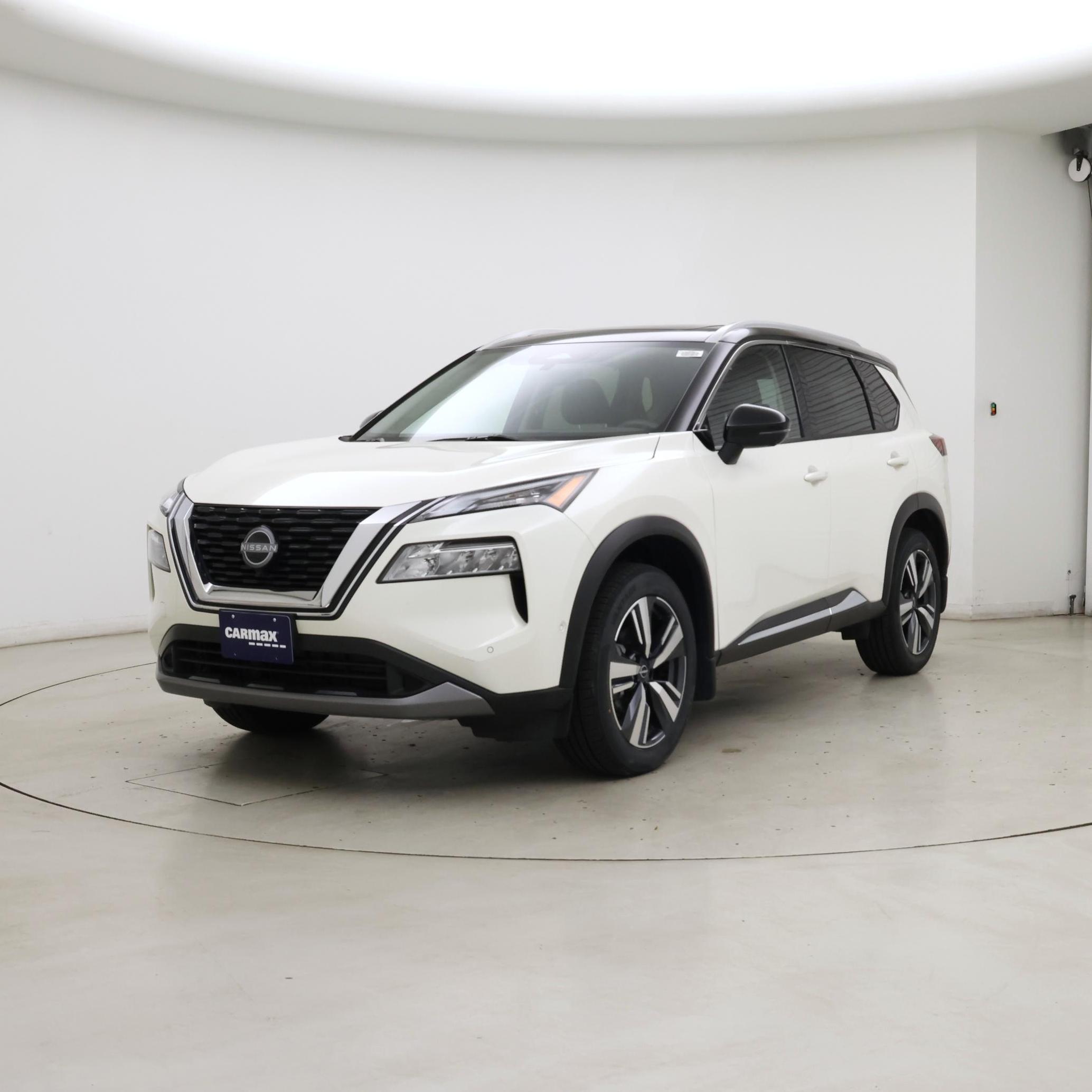 Thumbnail: 2023 Nissan Rogue - 4