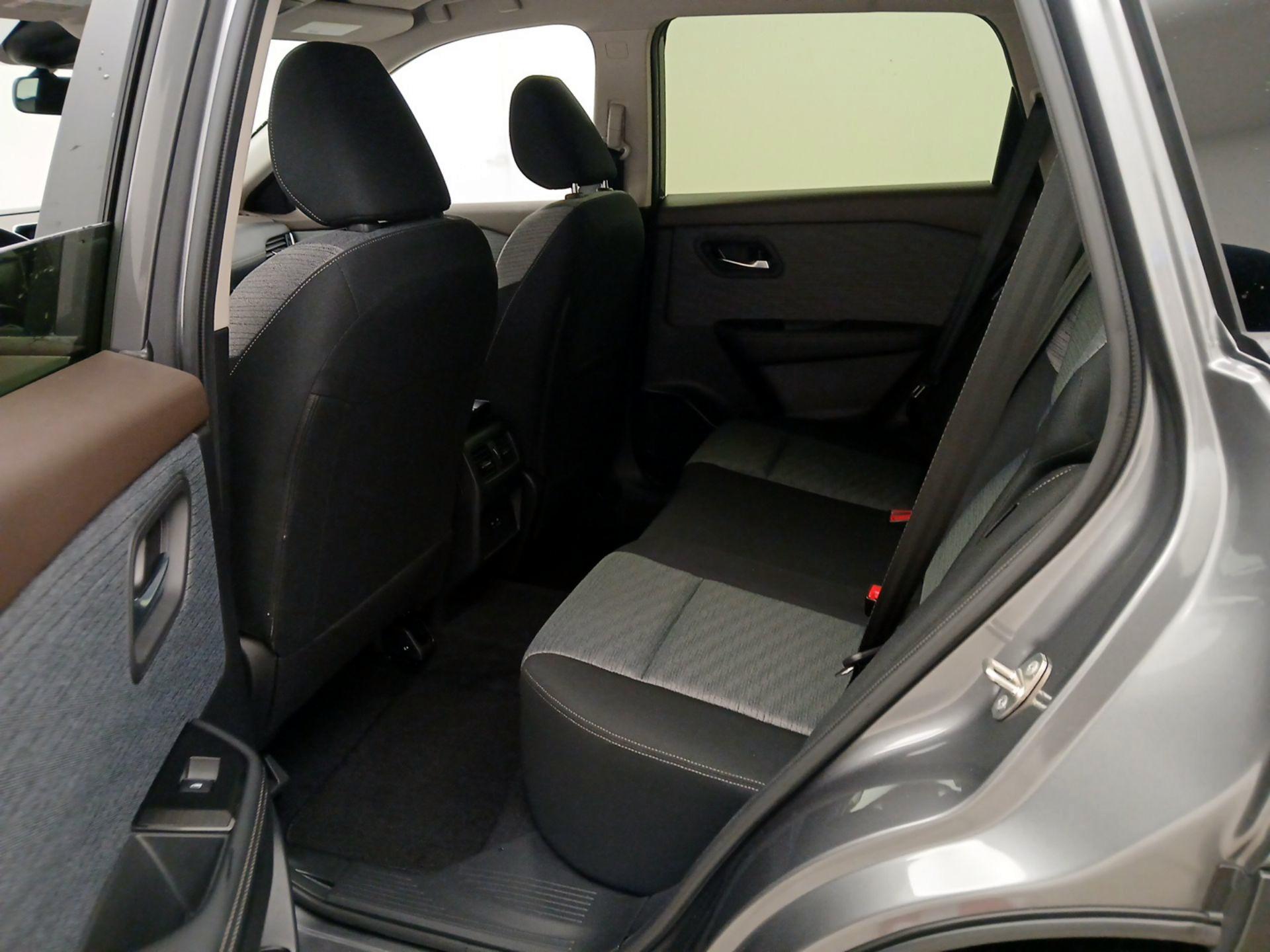 Thumbnail: 2023 Nissan Rogue - 19