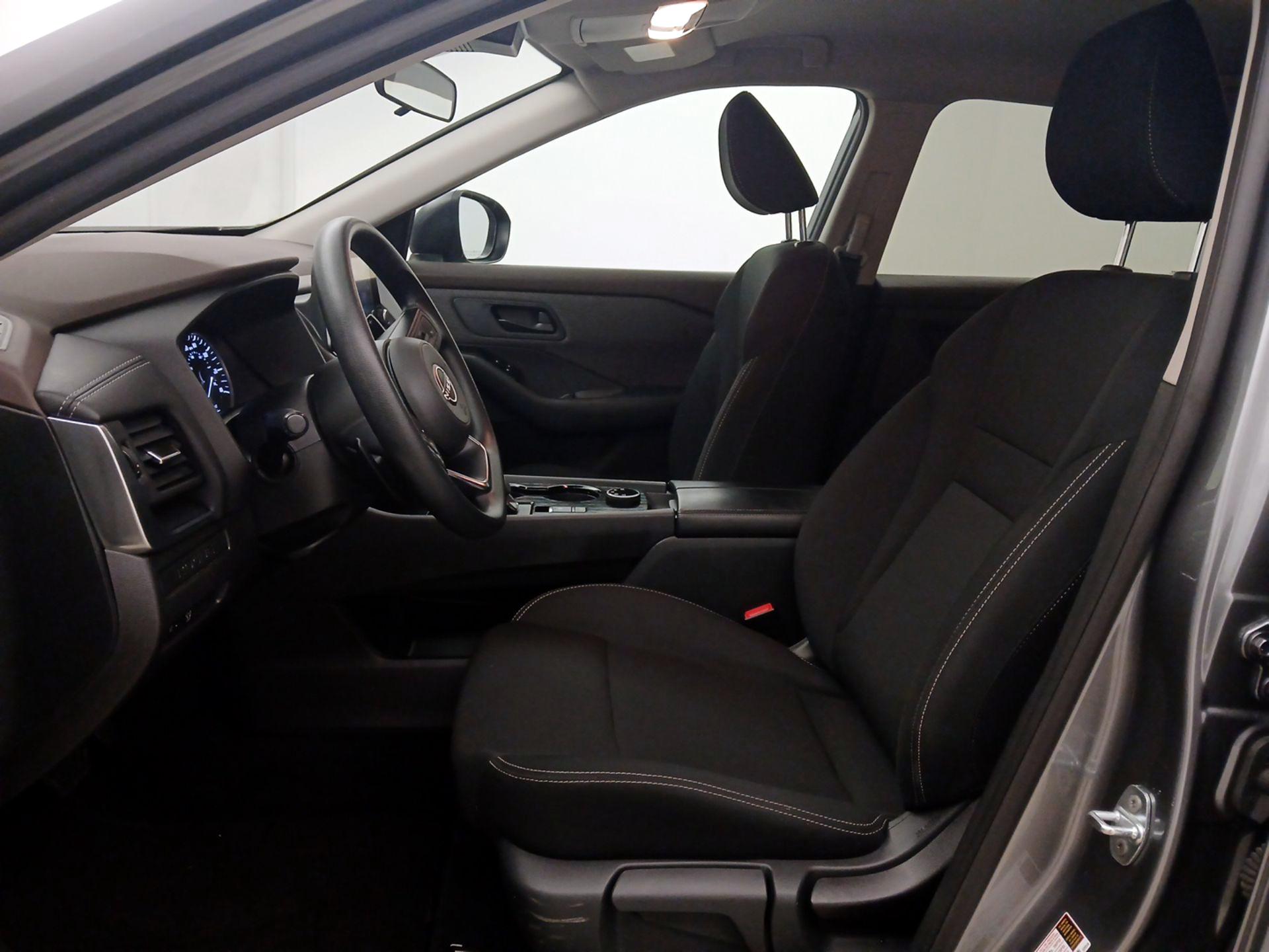 Thumbnail: 2023 Nissan Rogue - 11