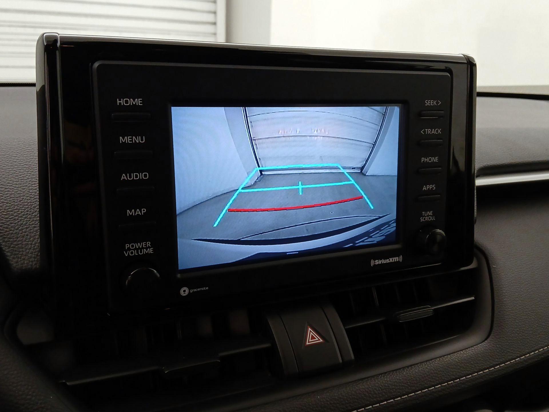 Thumbnail: 2021 Toyota RAV4 - 15