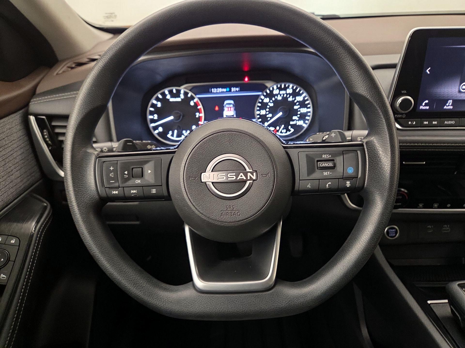 Thumbnail: 2023 Nissan Rogue - 10