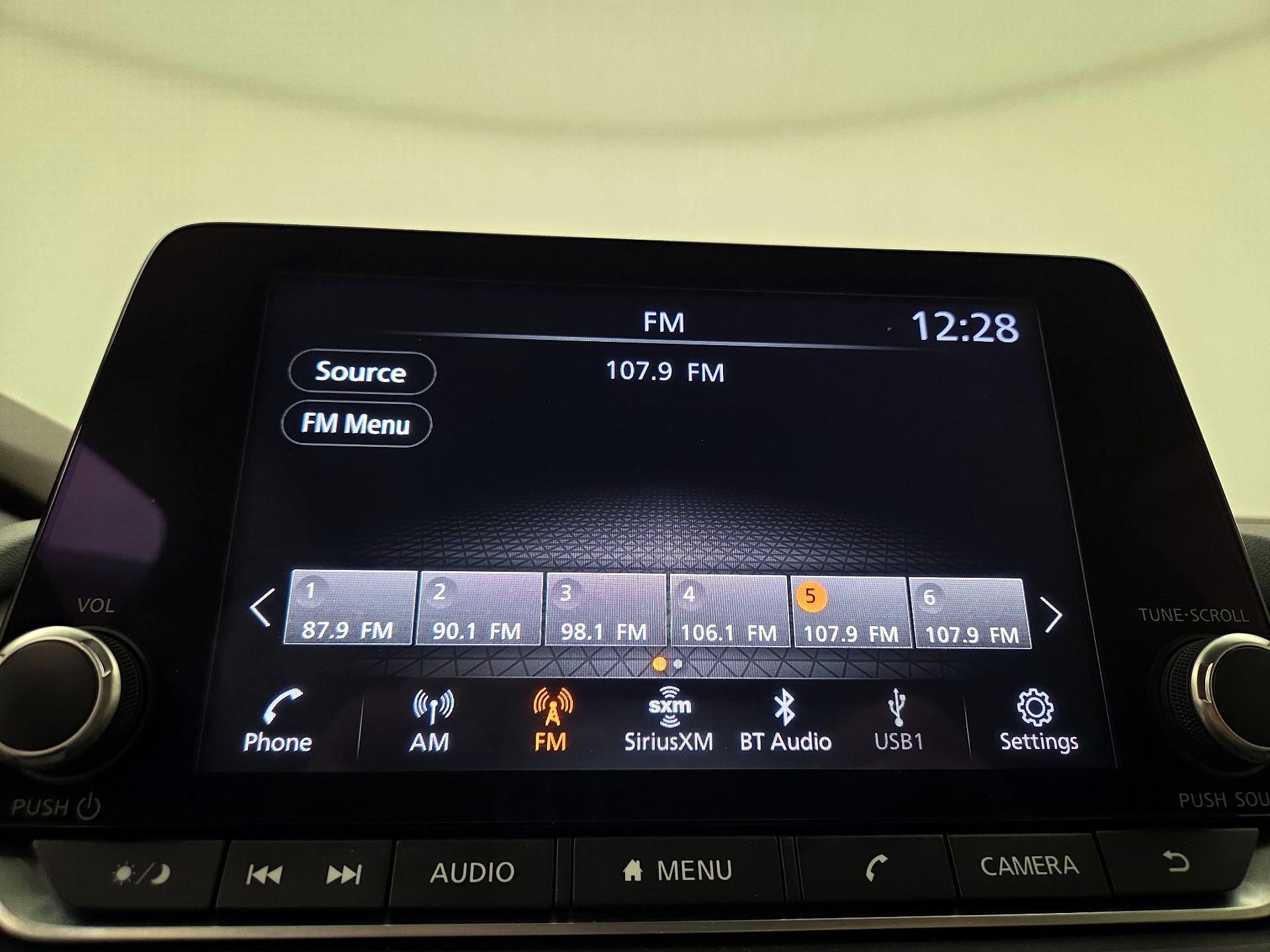 Thumbnail: 2023 Nissan Rogue - 15