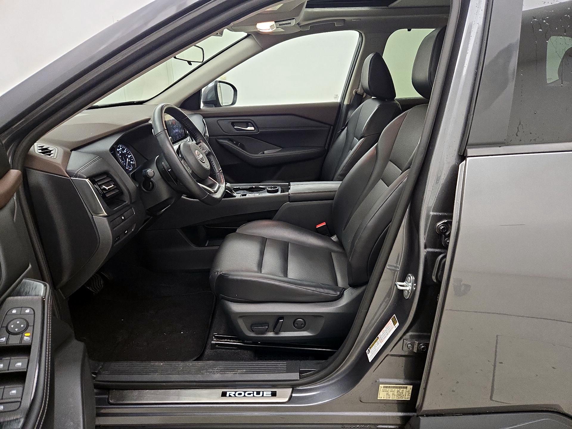 Thumbnail: 2023 Nissan Rogue - 11