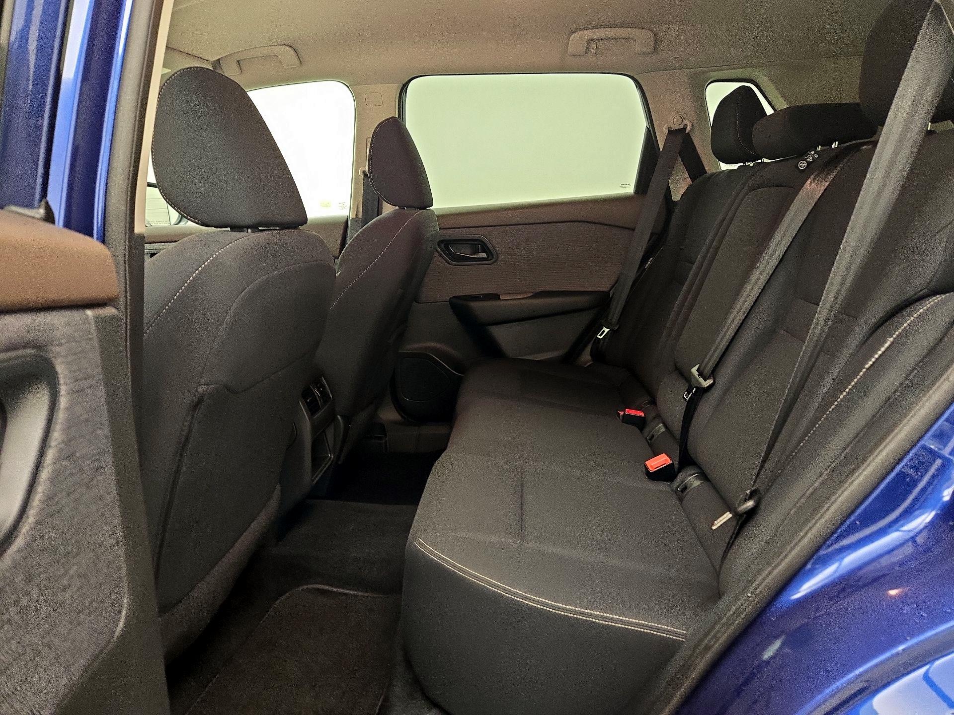 Thumbnail: 2023 Nissan Rogue - 19