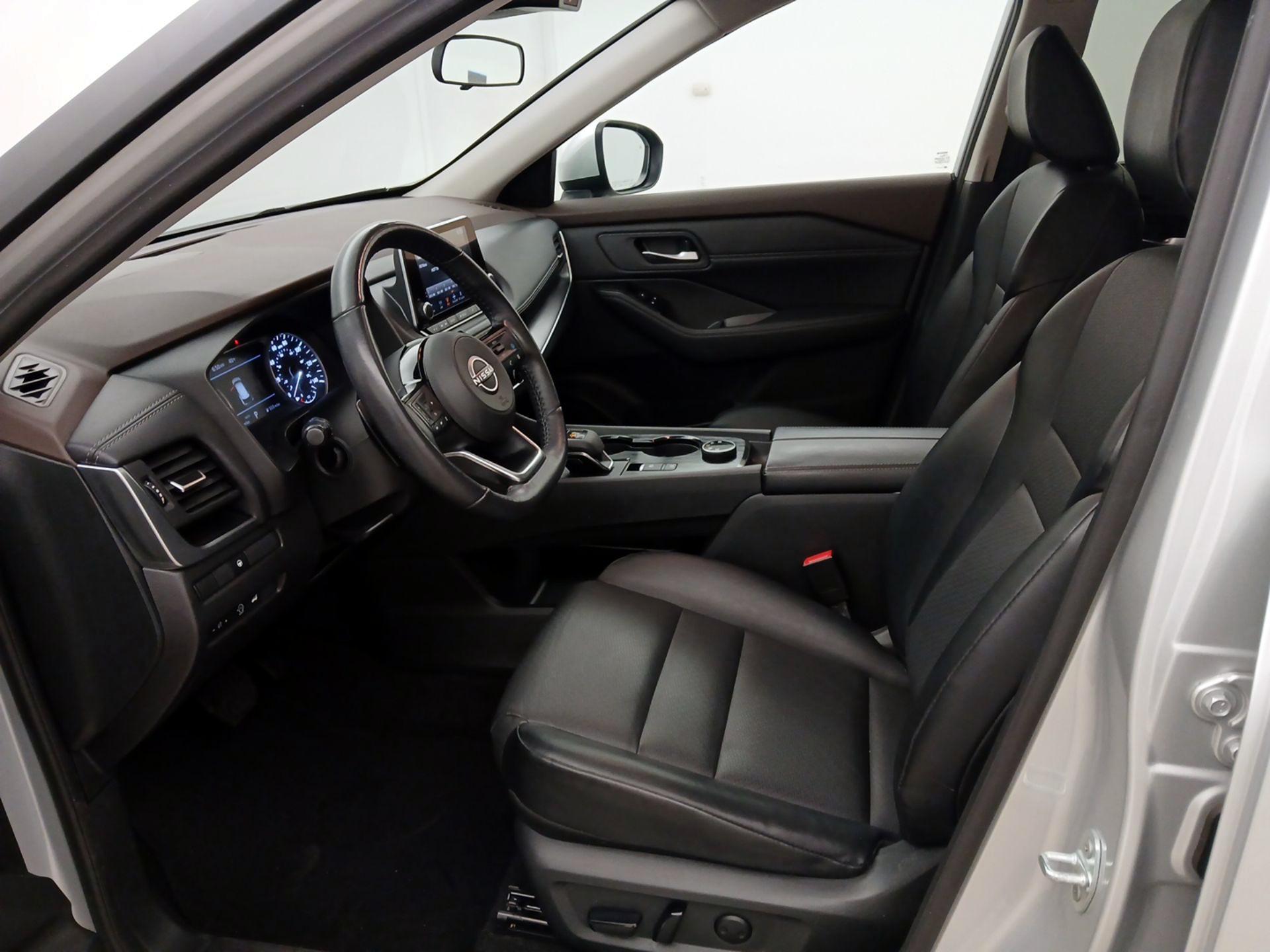 Thumbnail: 2023 Nissan Rogue - 11